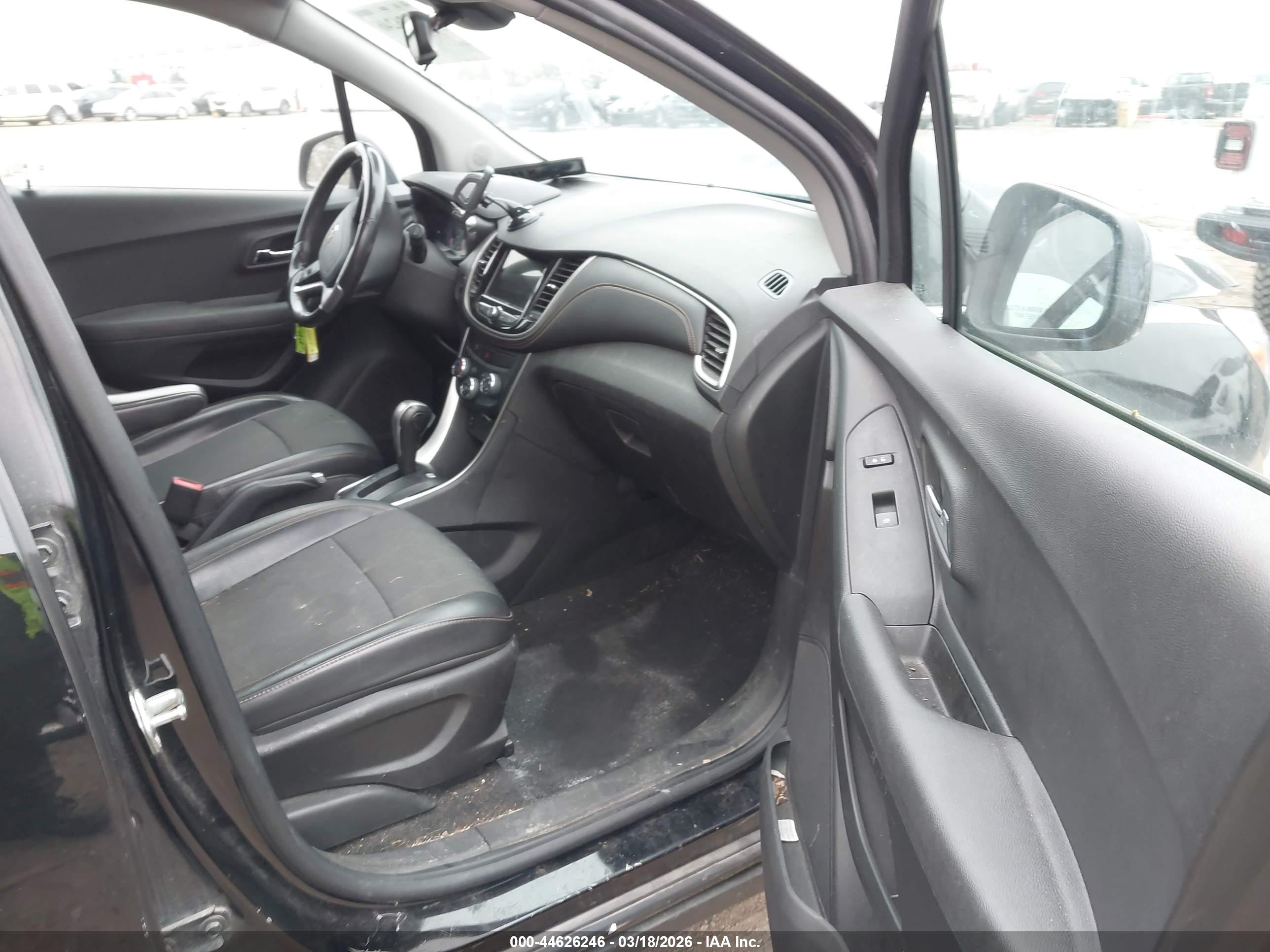 CHEVROLET TRAX image 5