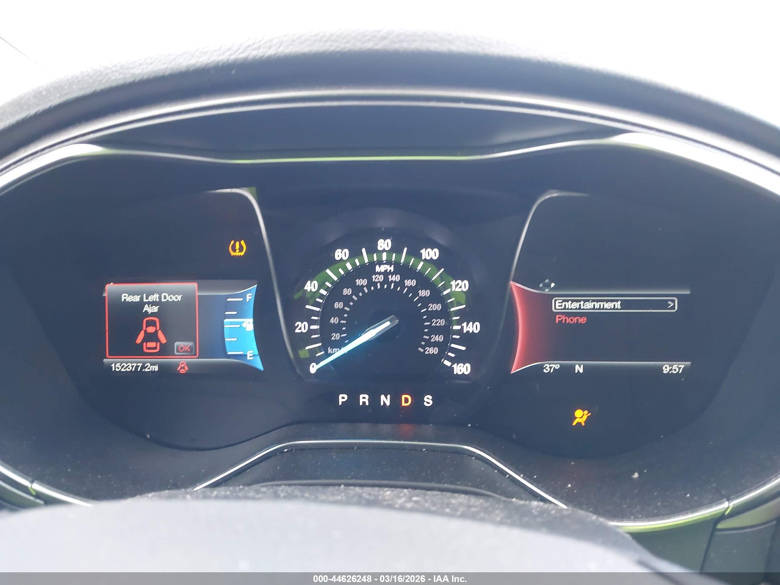 FORD FUSION image 7