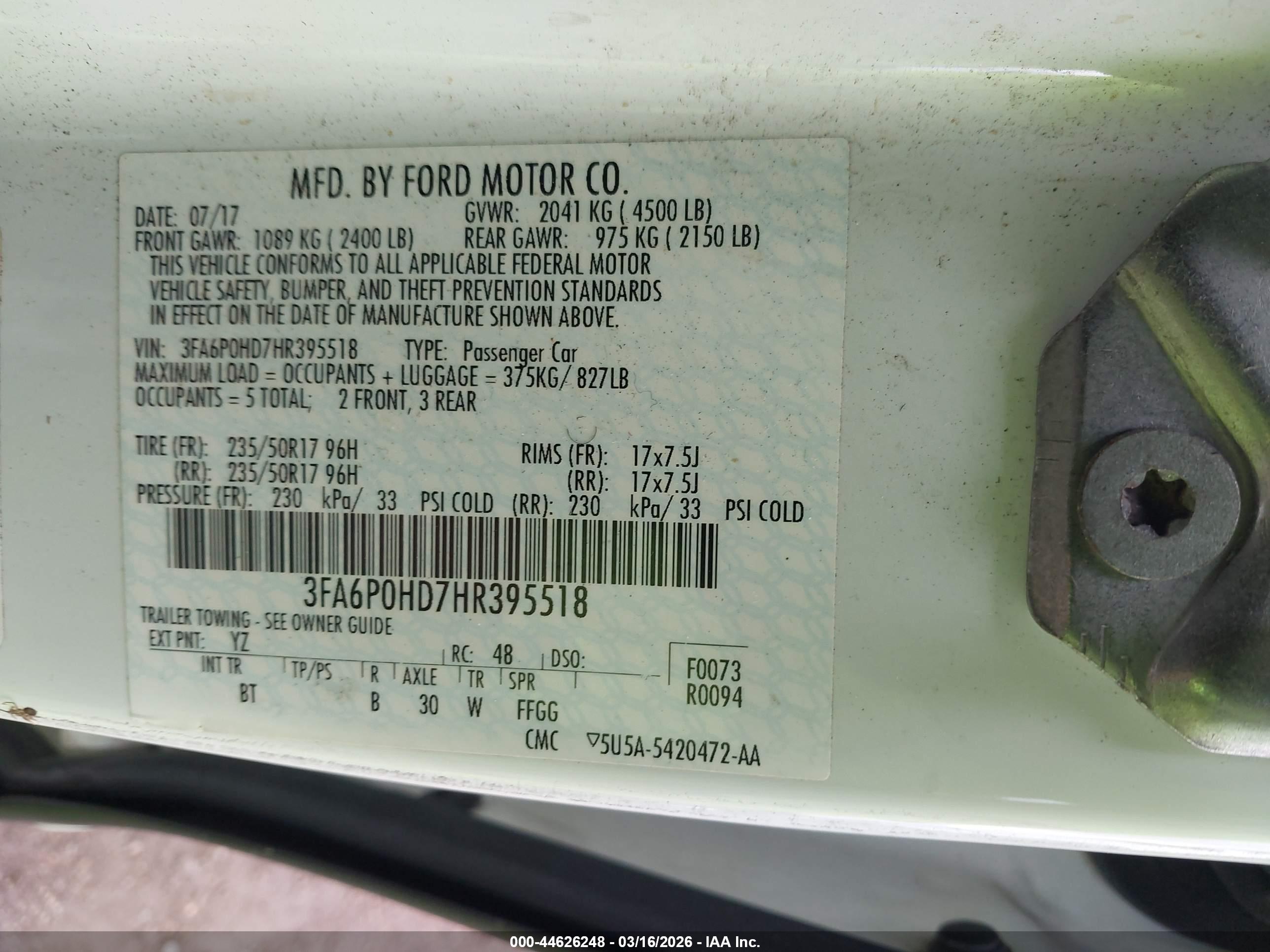FORD FUSION image 9