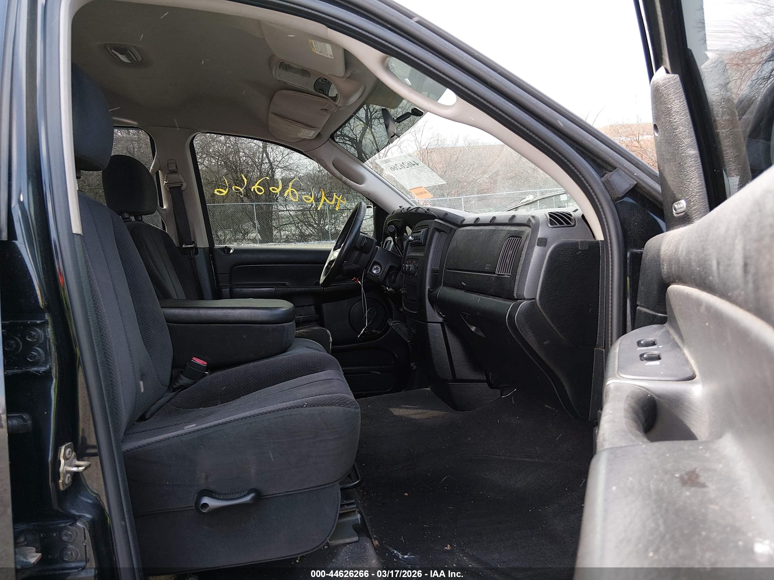 DODGE RAM image 5