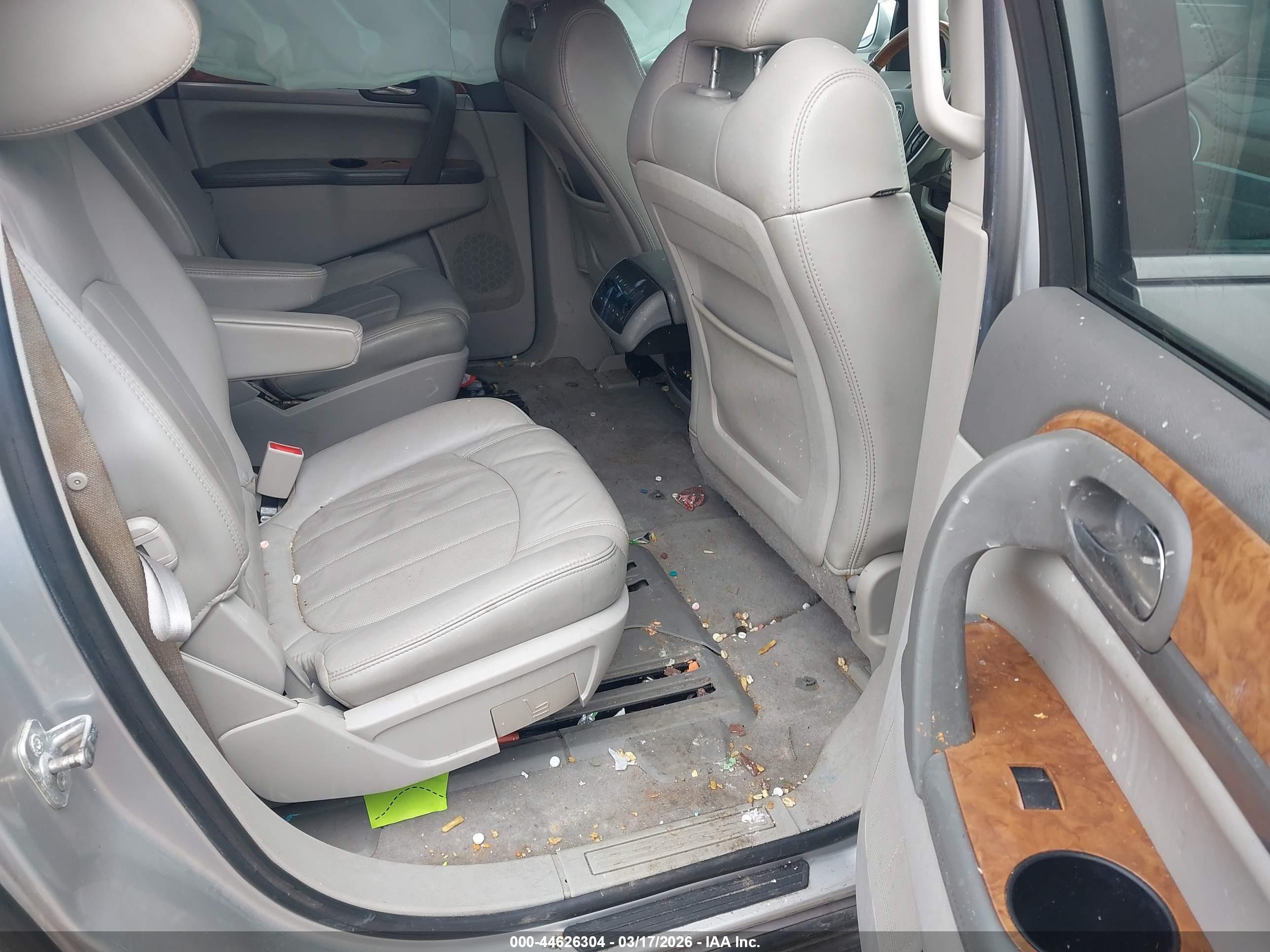 BUICK ENCLAVE image 8