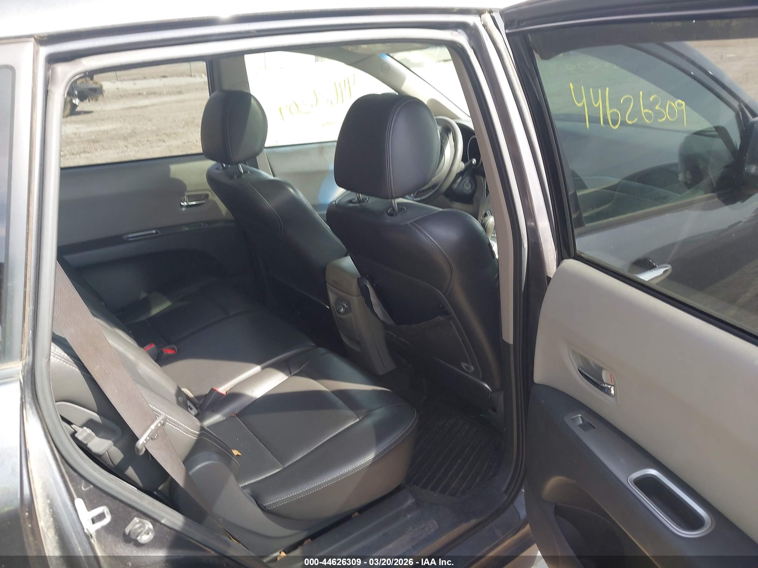 SUBARU TRIBECA image 8