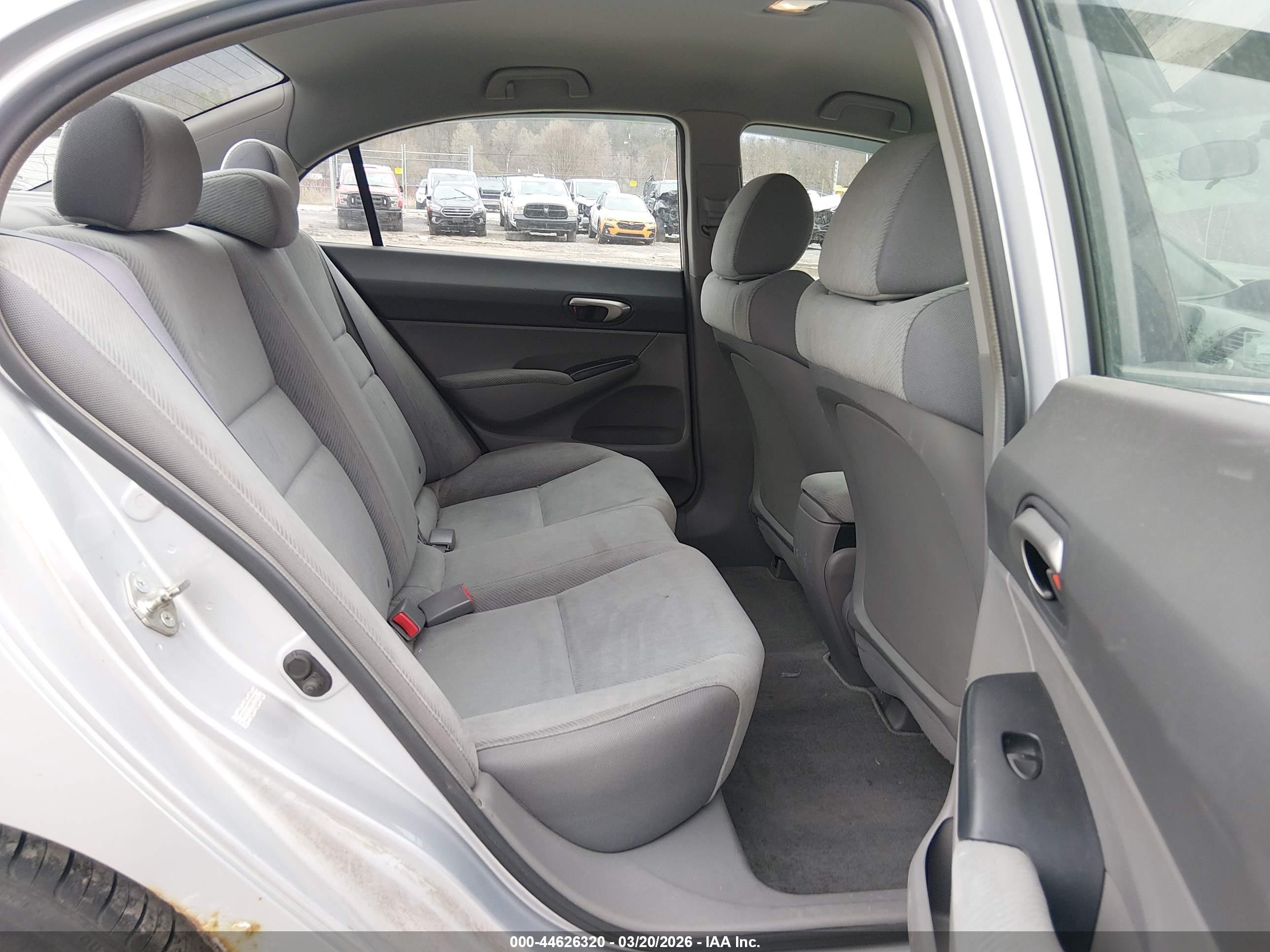 HONDA CIVIC image 8