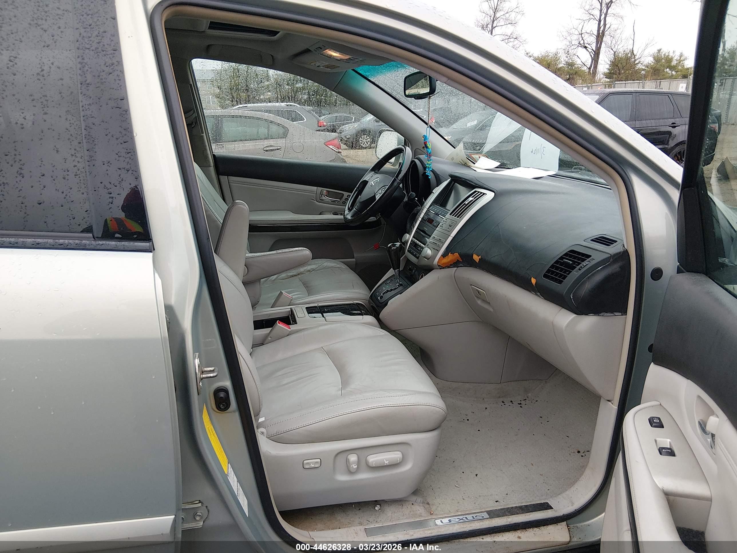 LEXUS RX image 5