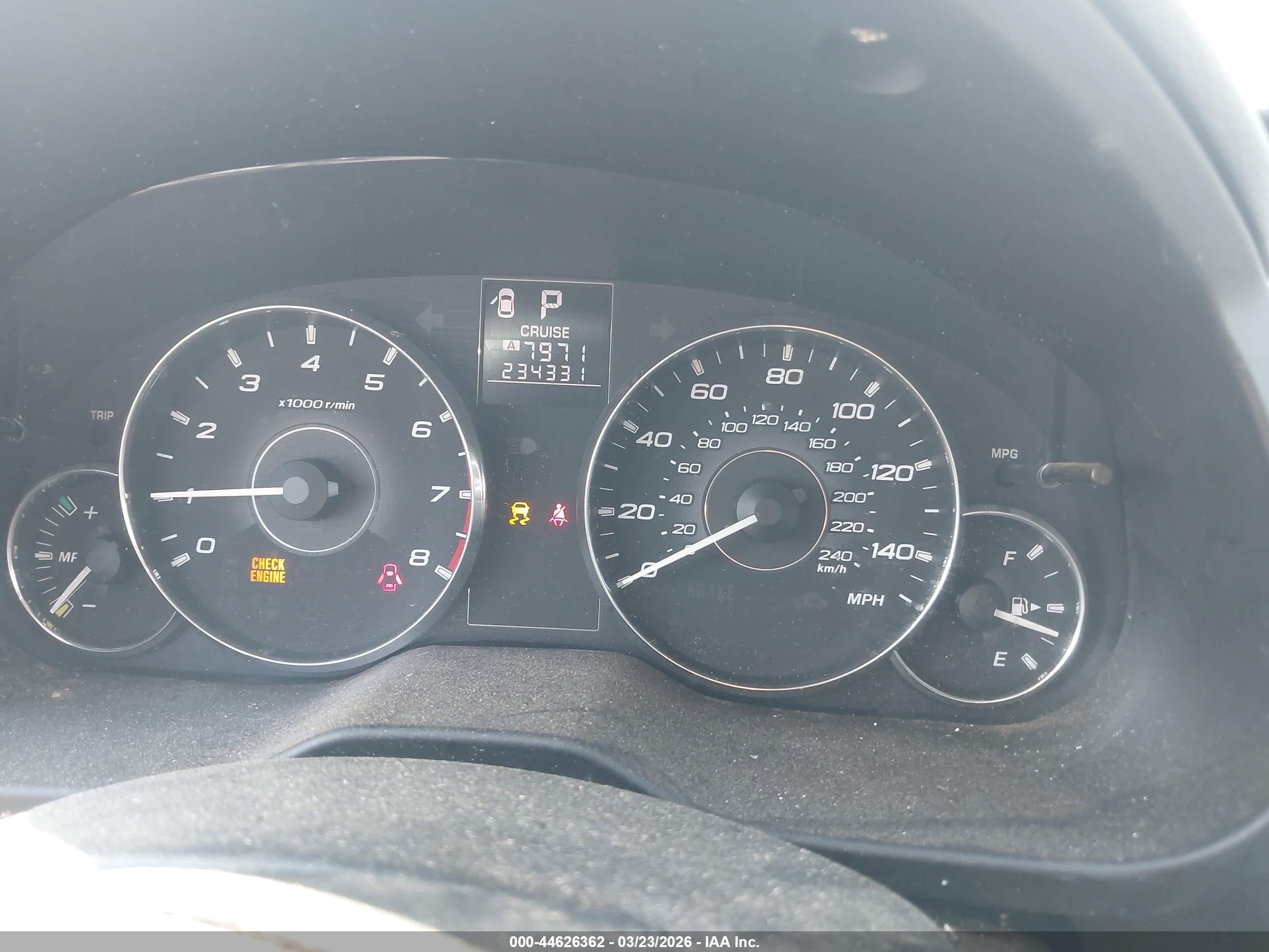 SUBARU OUTBACK image 7
