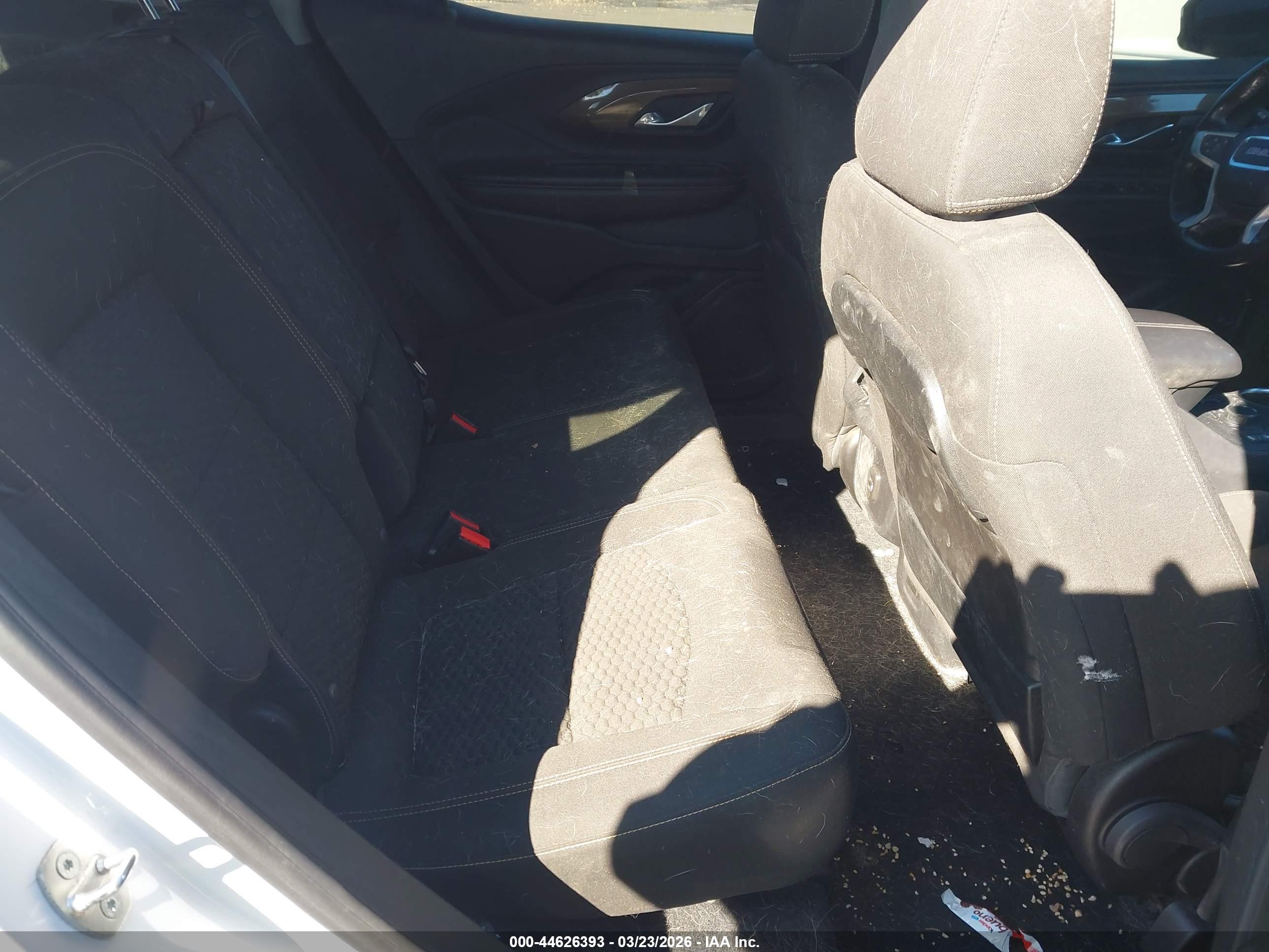 GMC TERRAIN image 8
