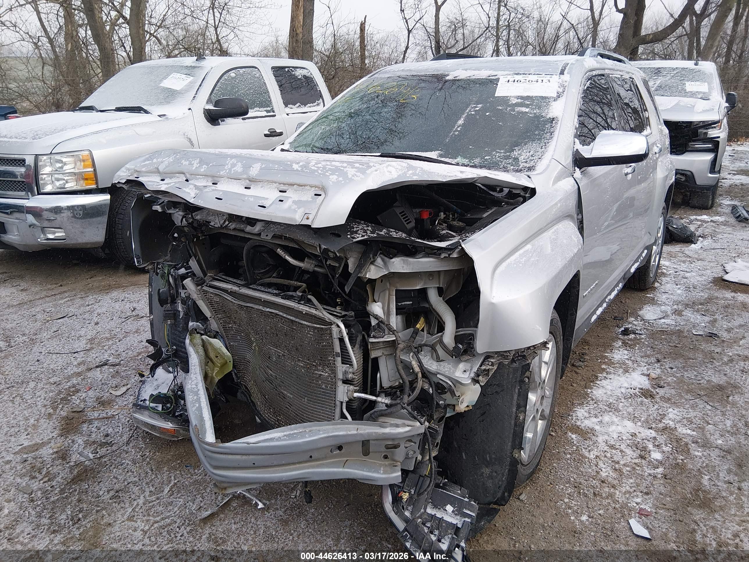 GMC TERRAIN image 2