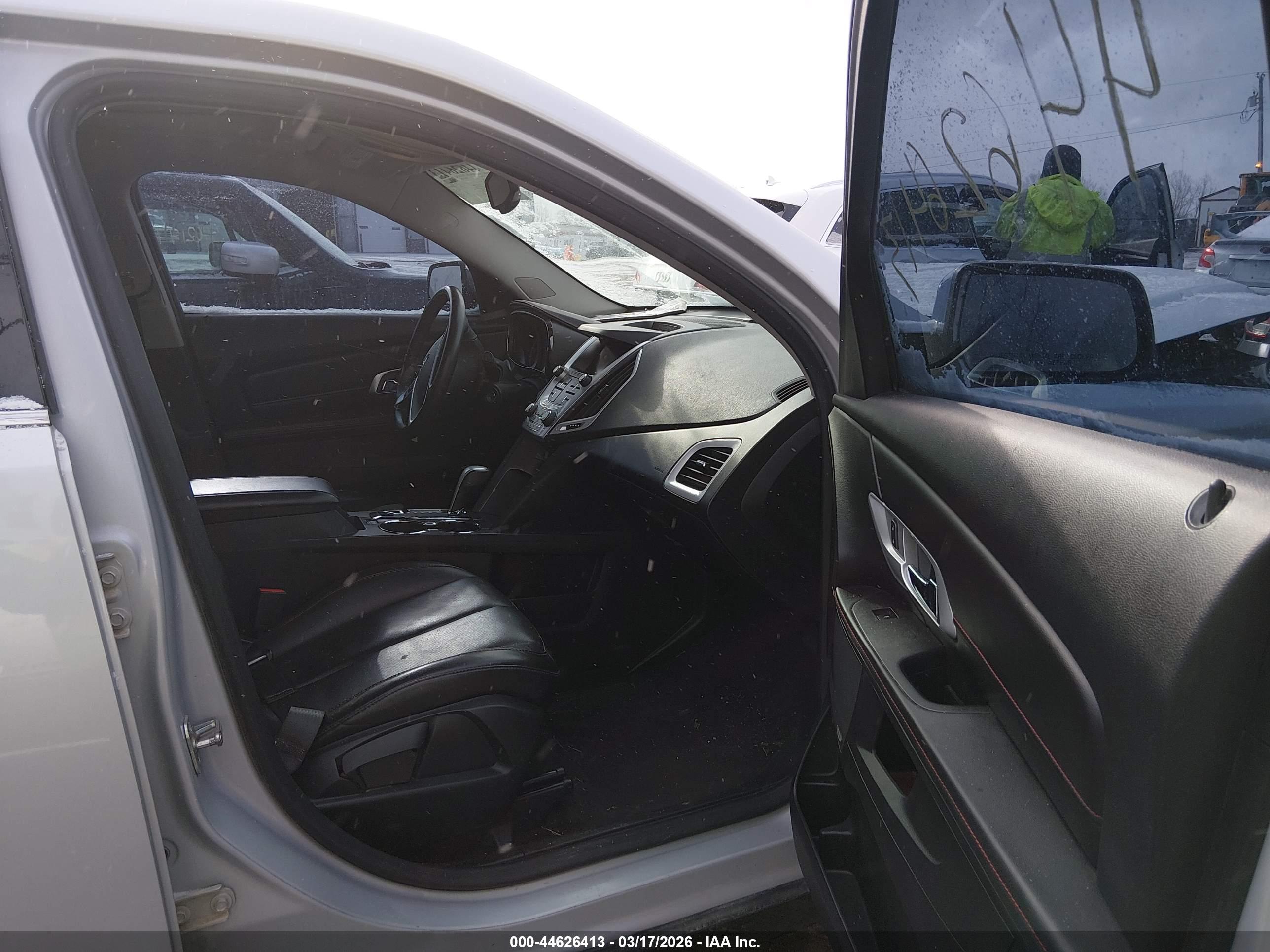 GMC TERRAIN image 5