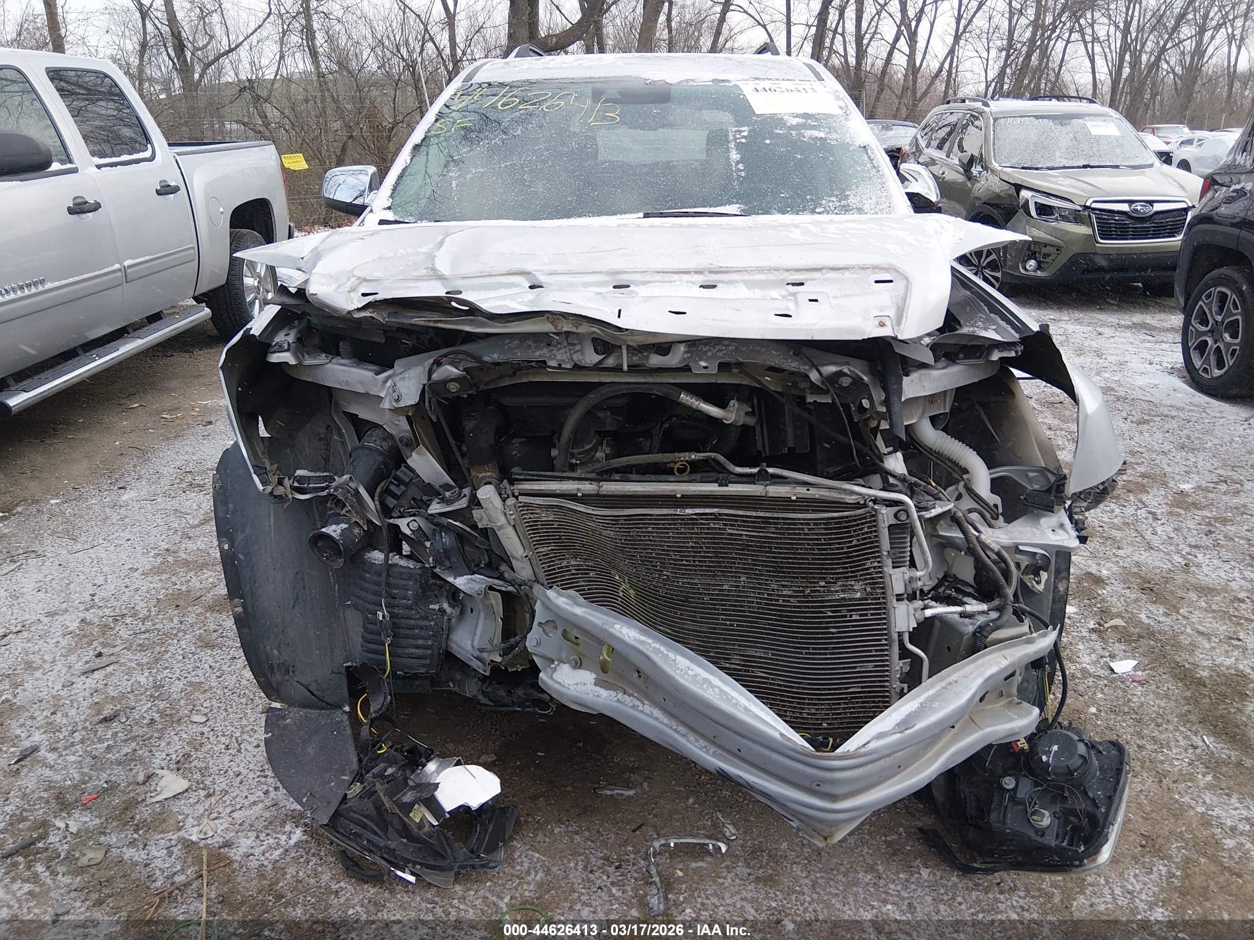 GMC TERRAIN image 6