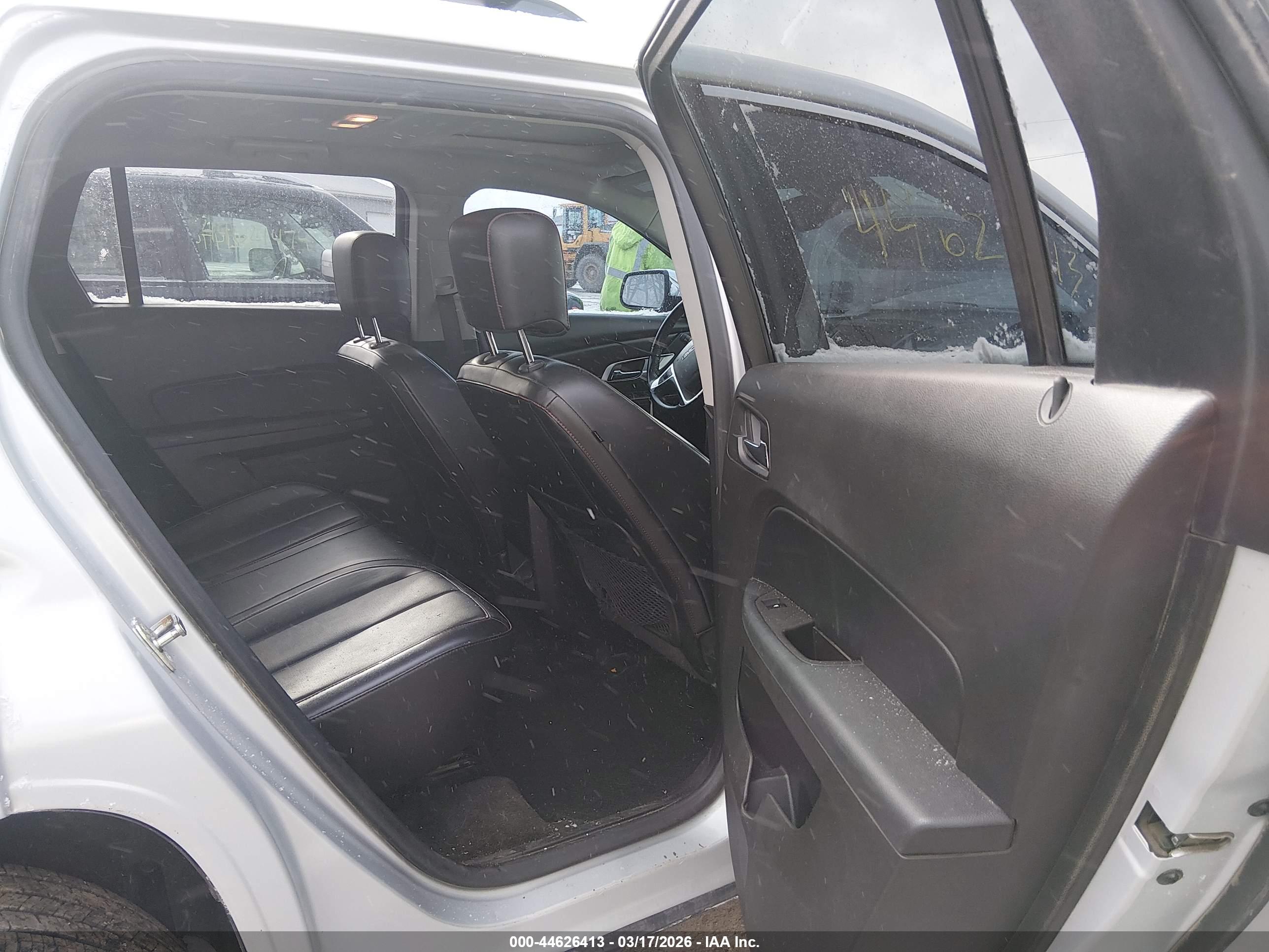 GMC TERRAIN image 8