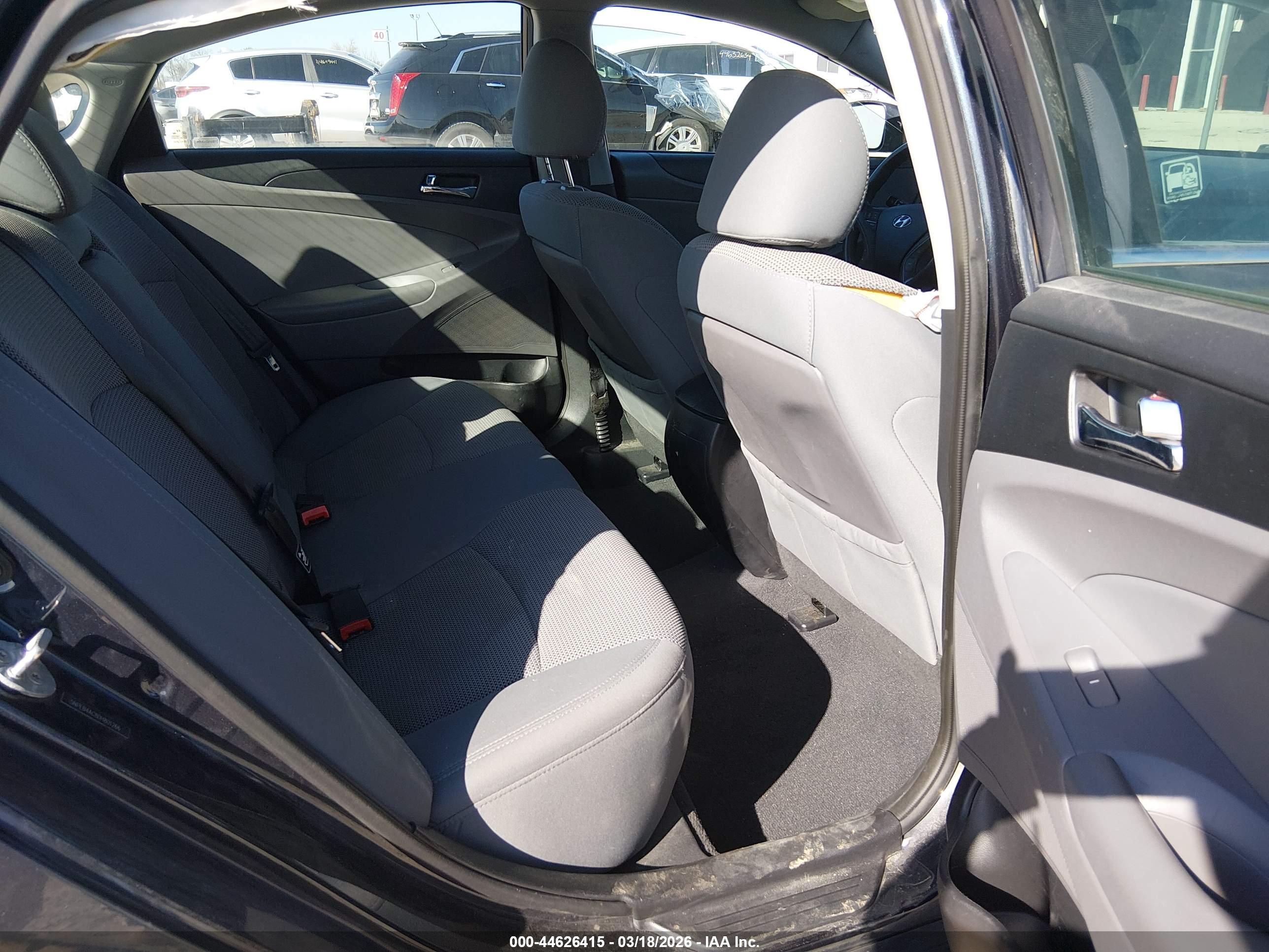 HYUNDAI SONATA image 8