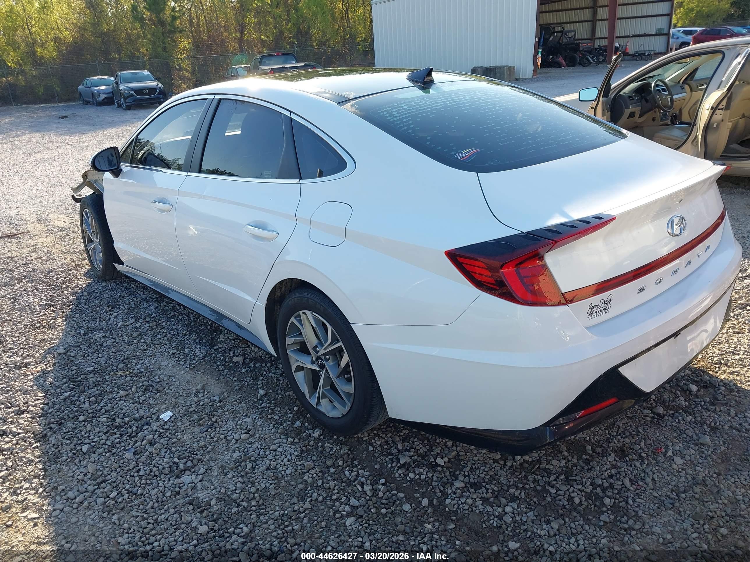 HYUNDAI SONATA image 3