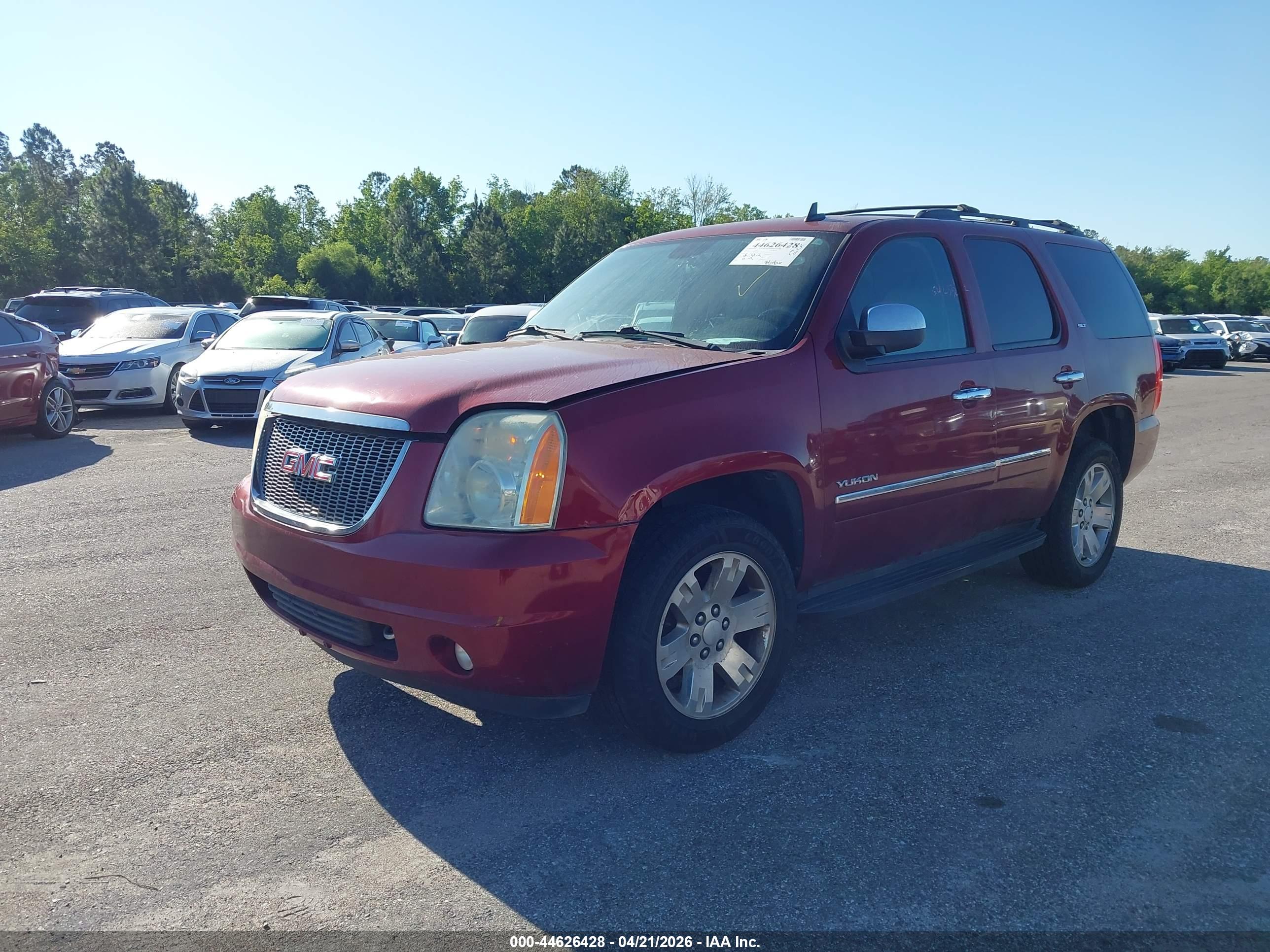 GMC YUKON image 2