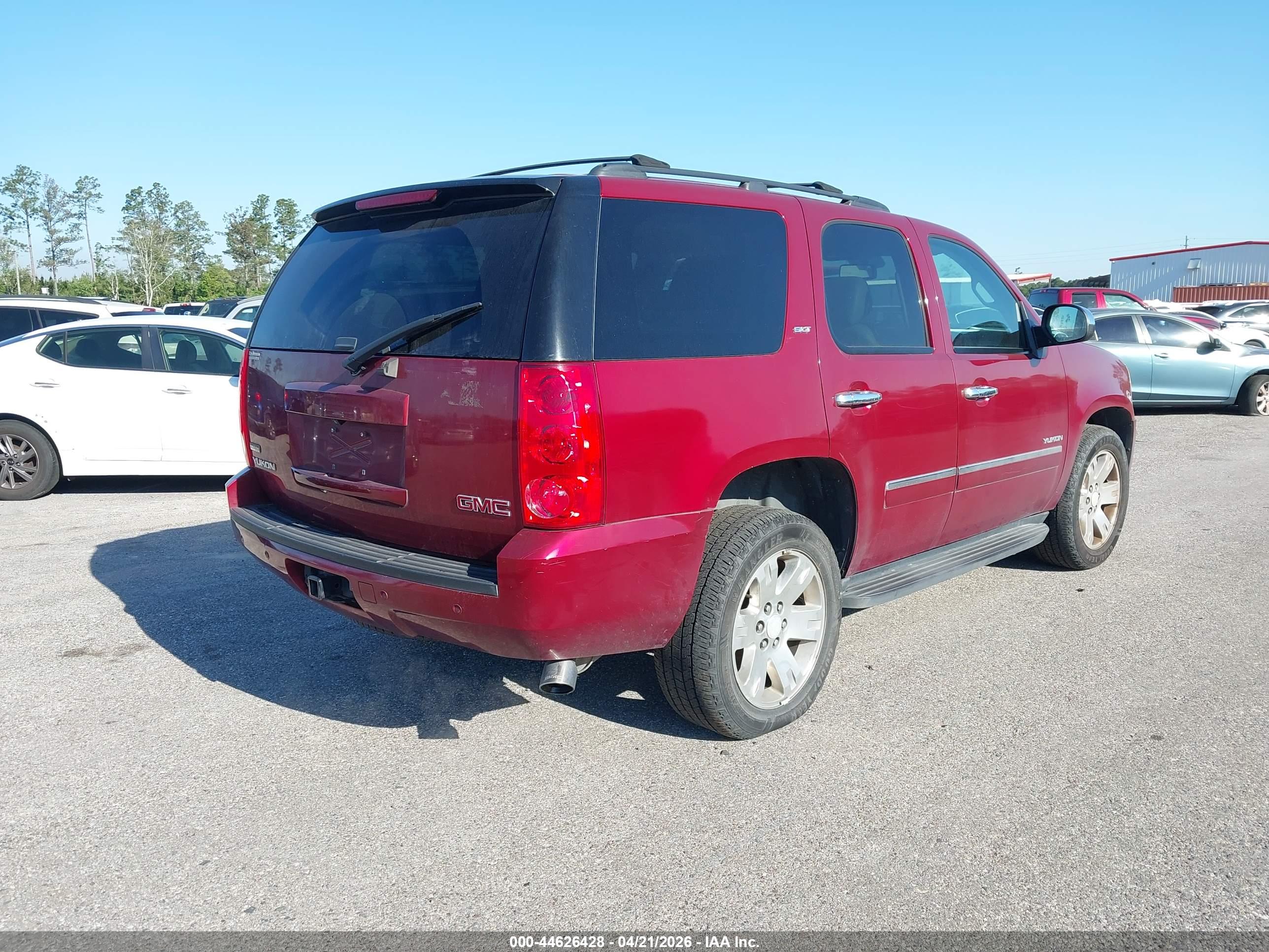 GMC YUKON image 4