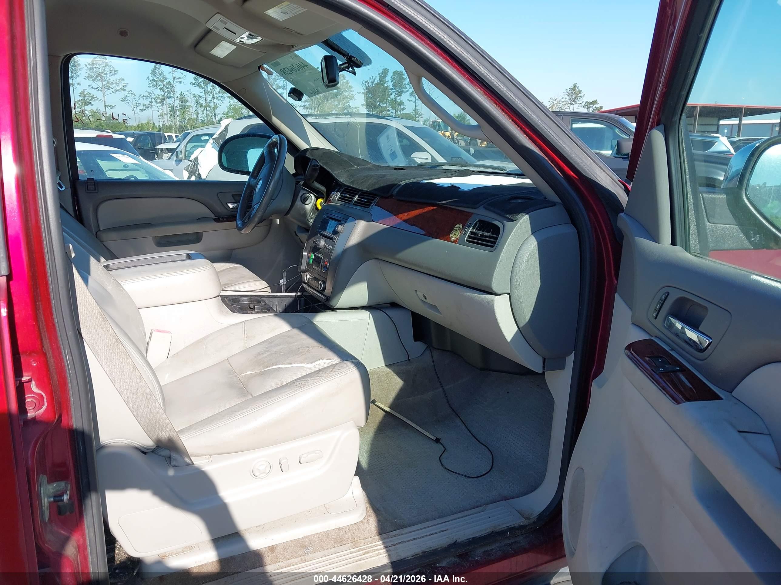 GMC YUKON image 5