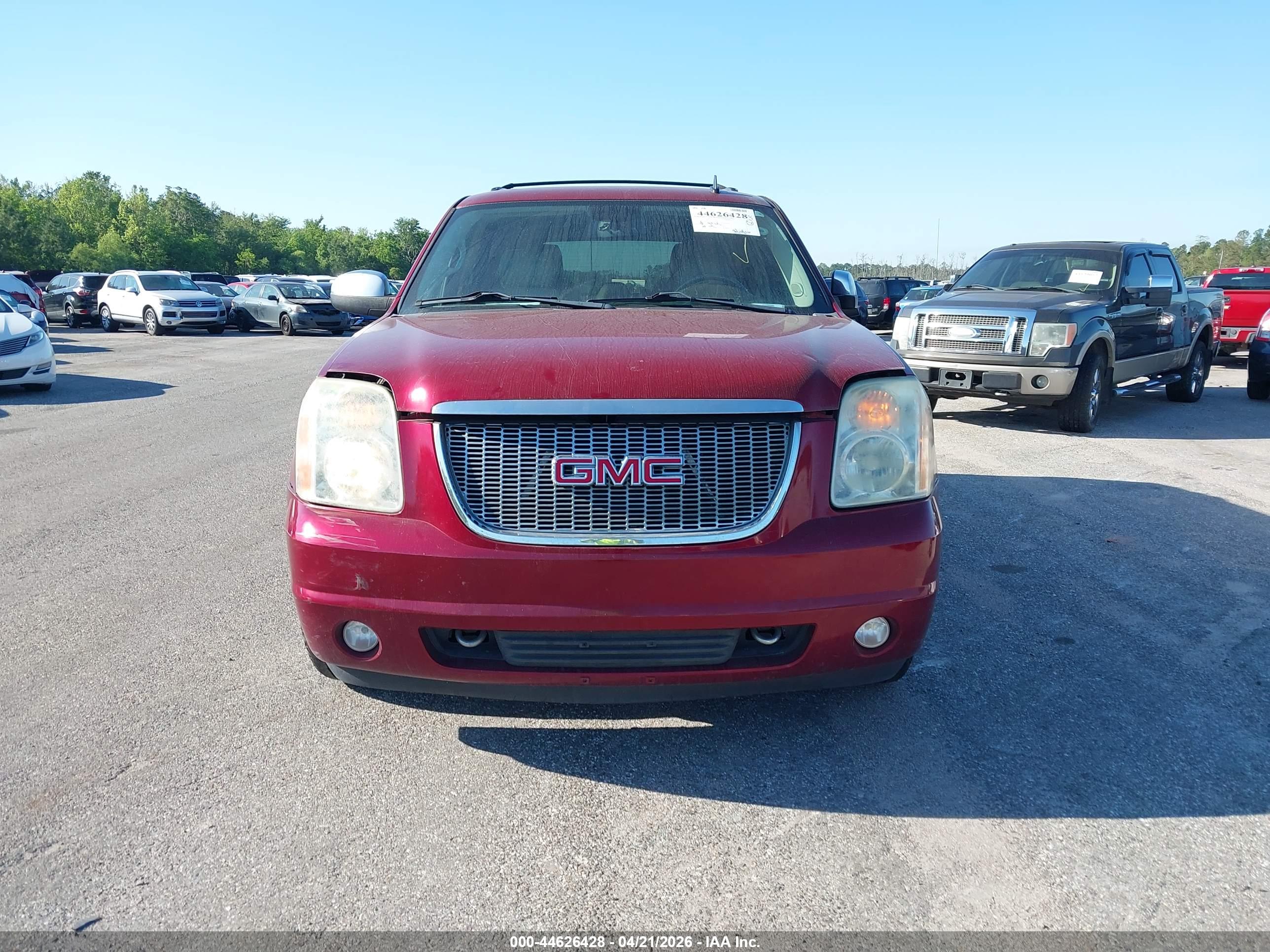 GMC YUKON image 6