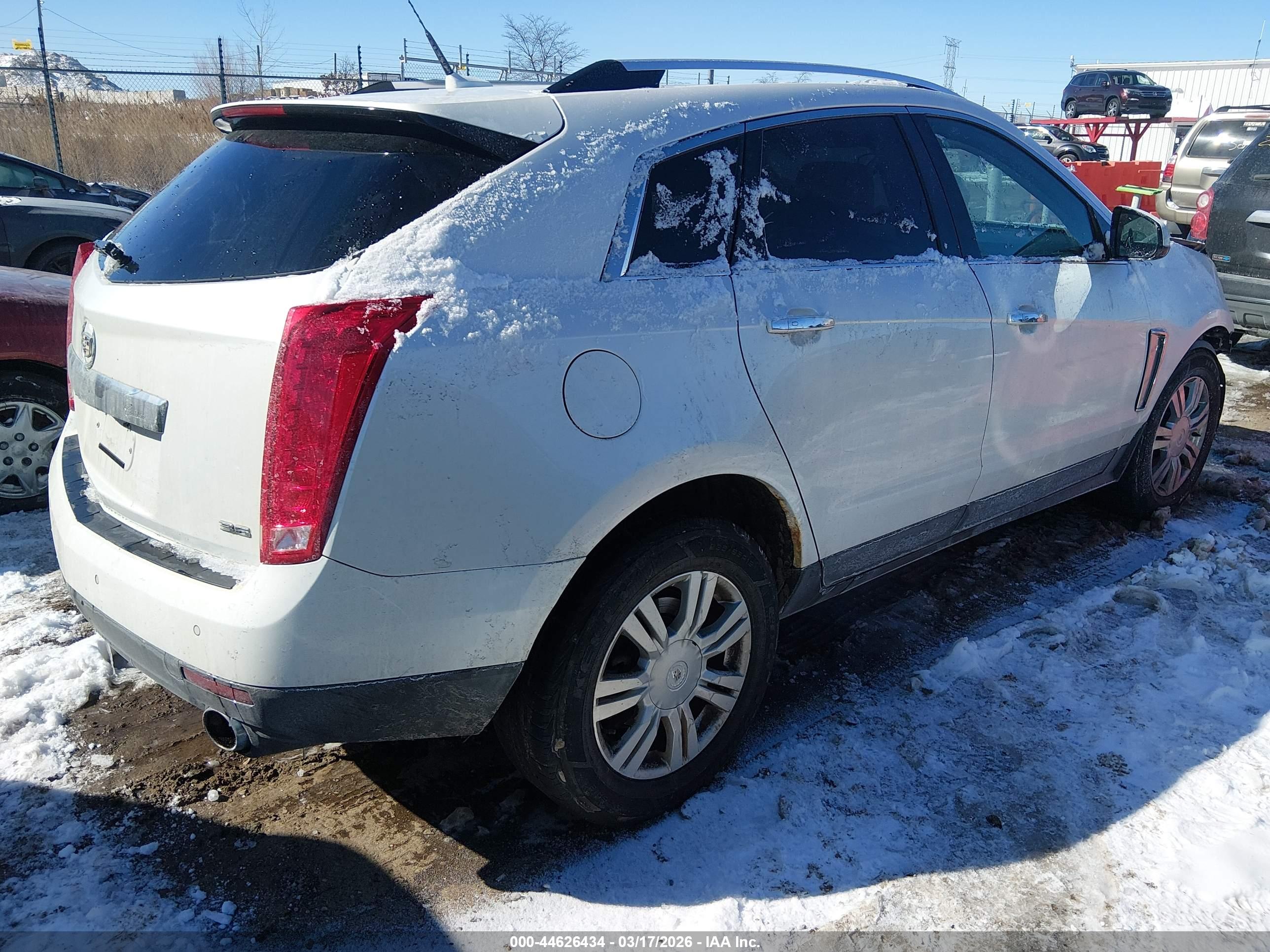 CADILLAC SRX image 4