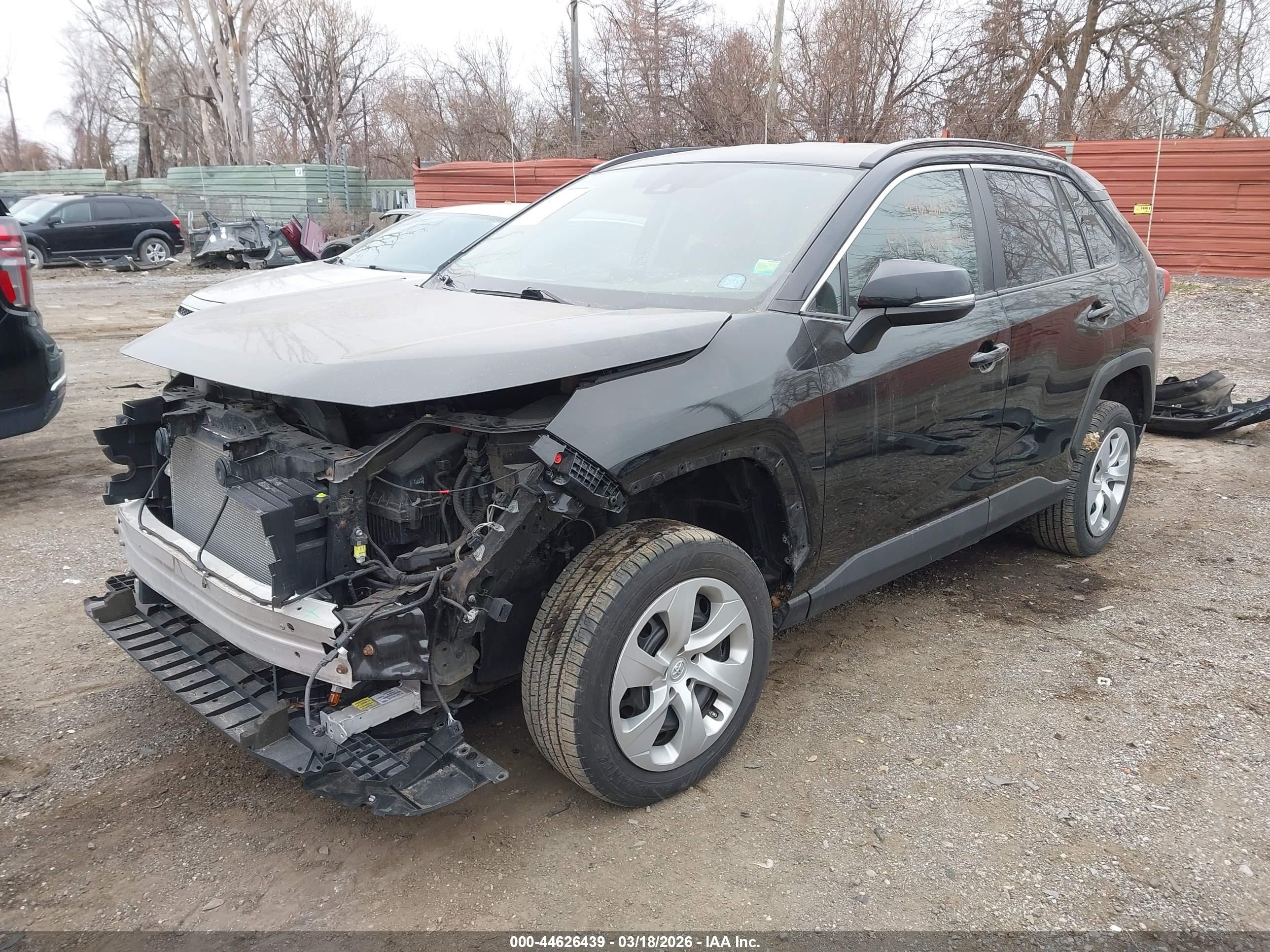 TOYOTA RAV4 image 2