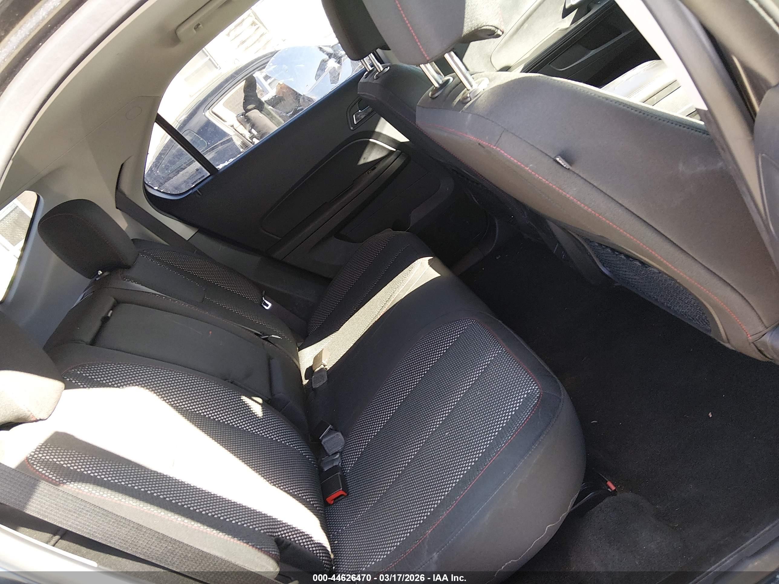 CHEVROLET EQUINOX image 8