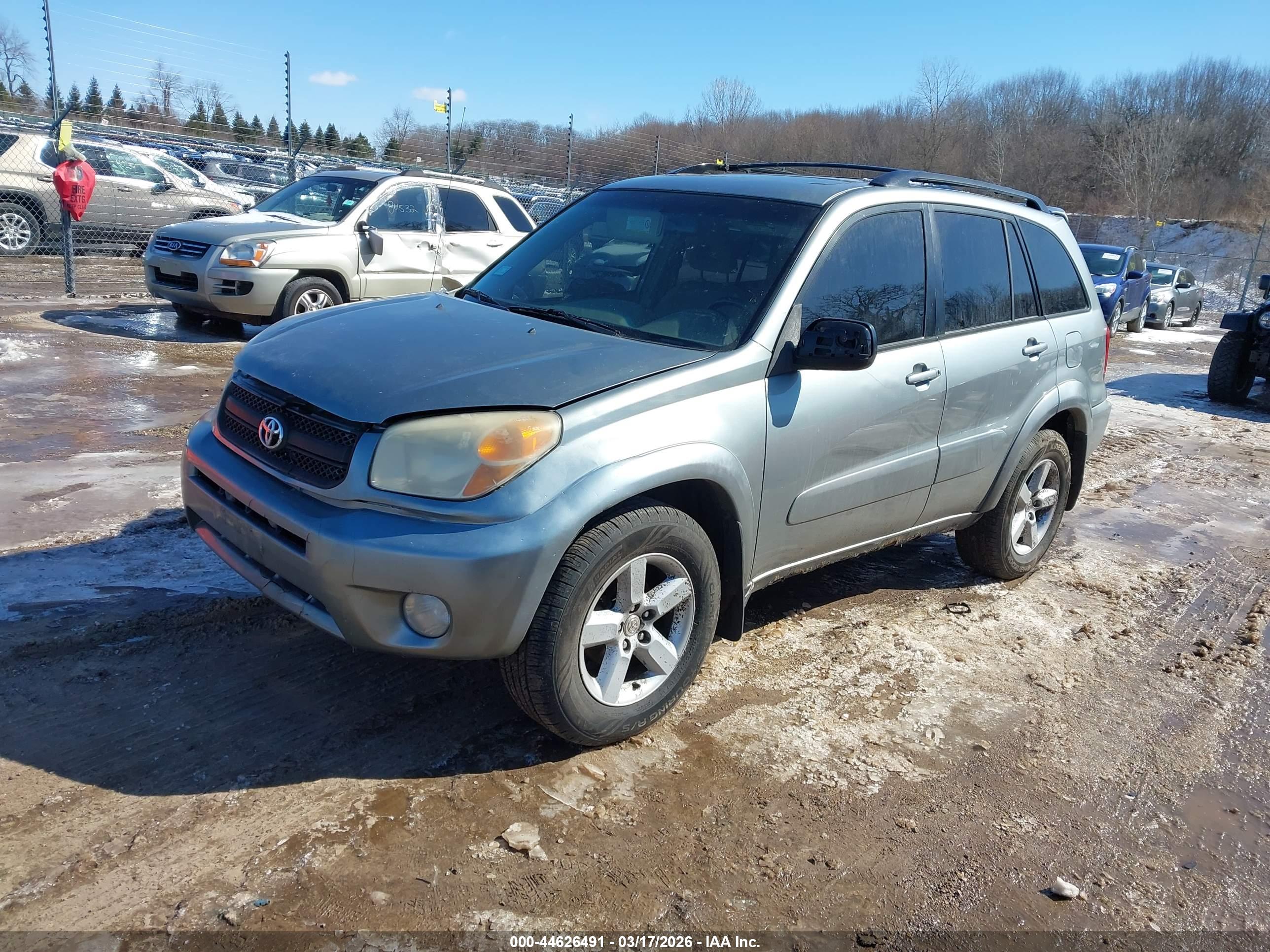 TOYOTA RAV4 image 2
