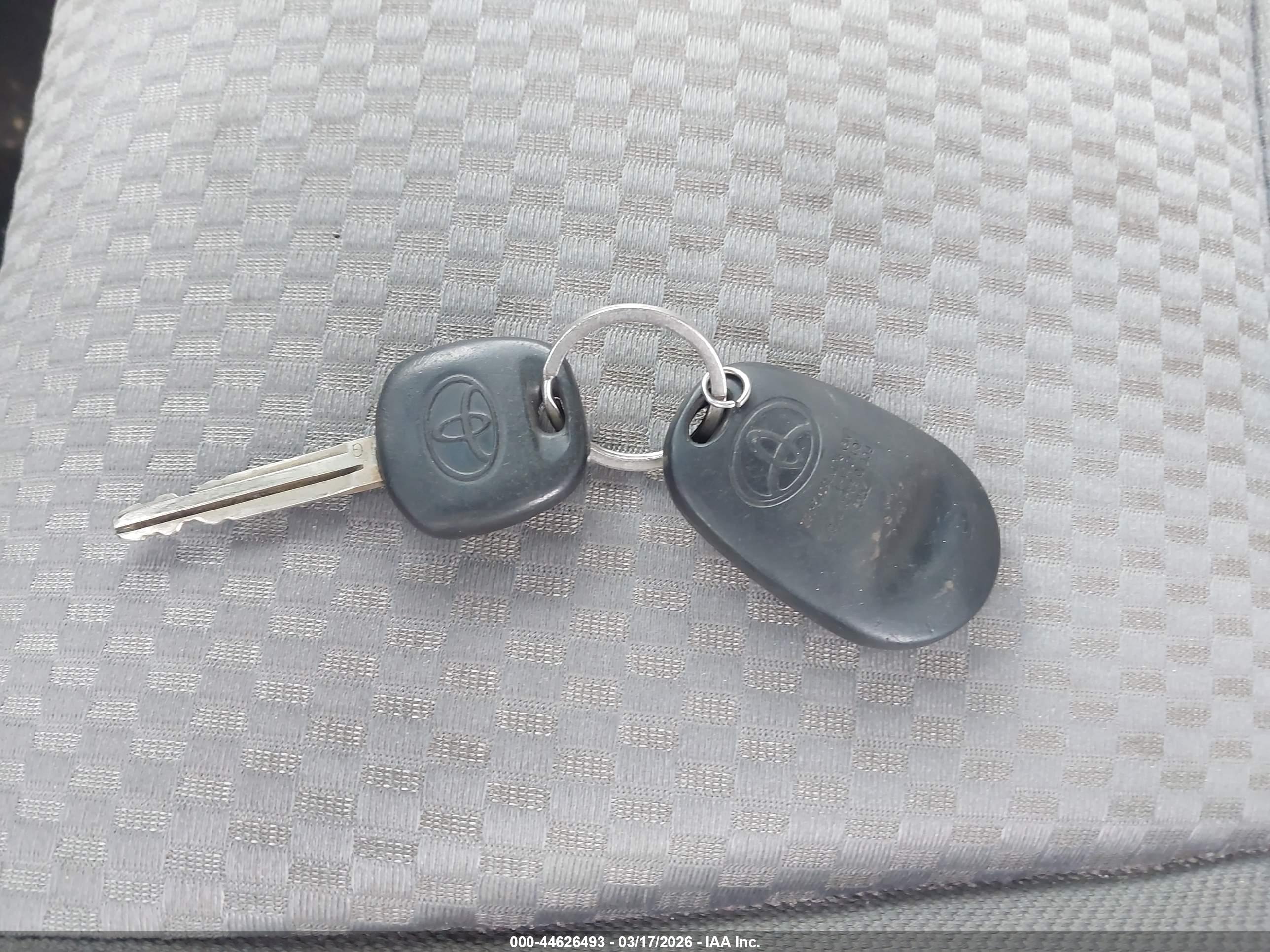 TOYOTA TACOMA image 11