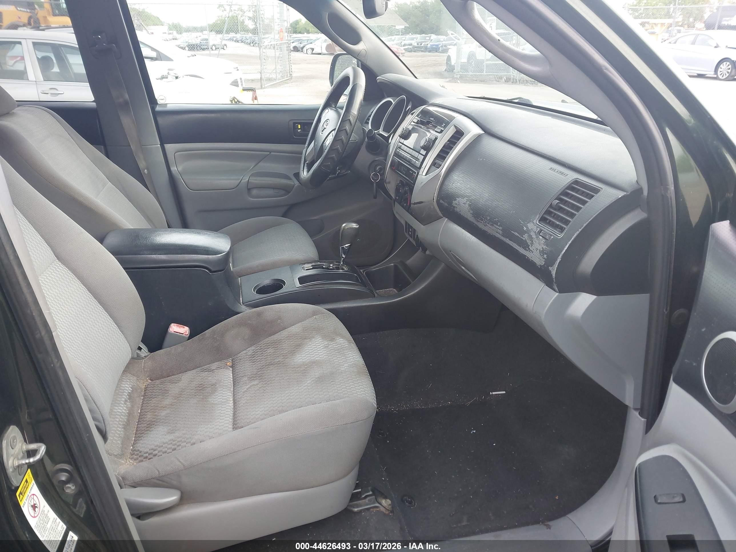 TOYOTA TACOMA image 5