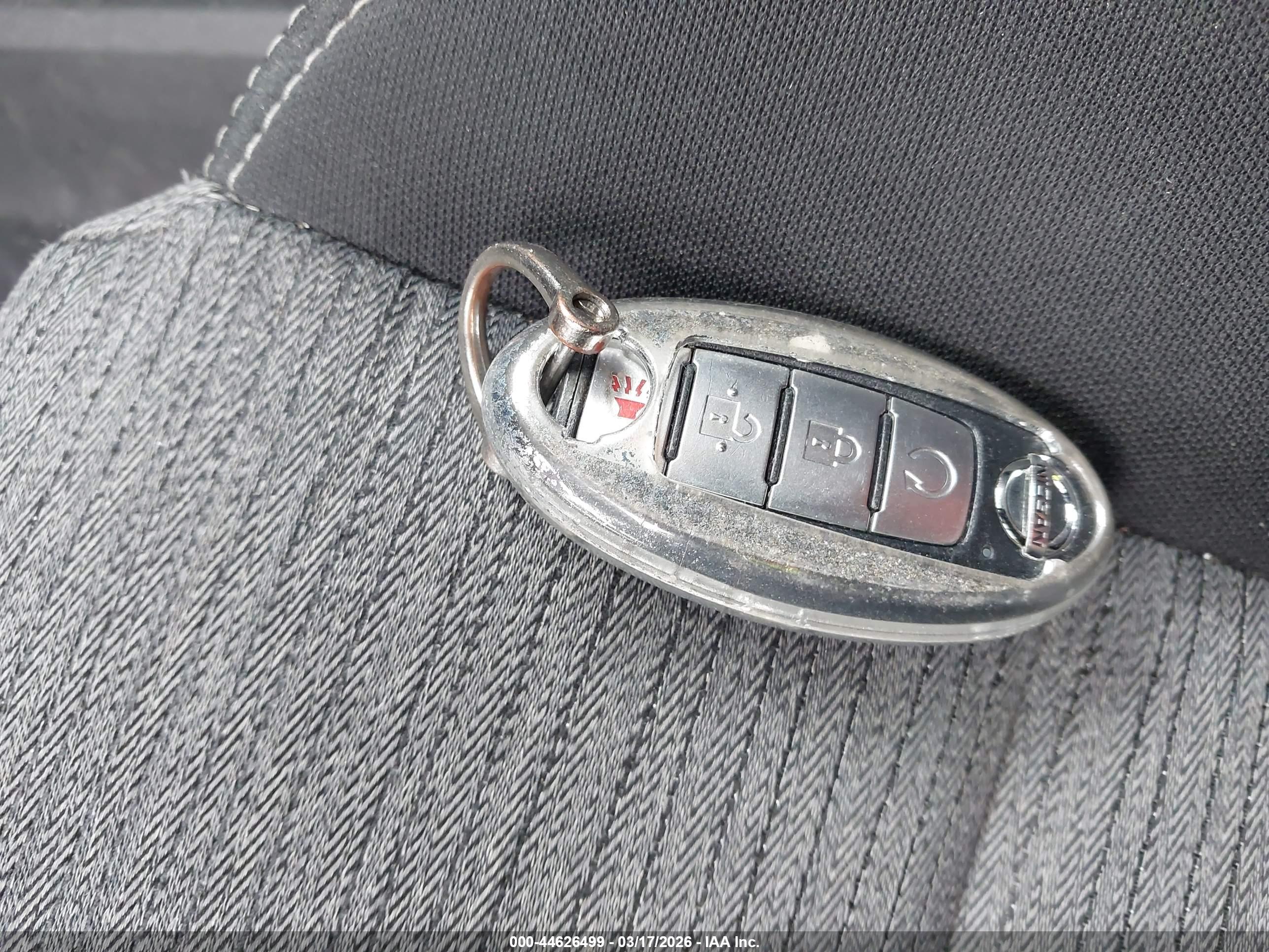 NISSAN ROGUE image 11
