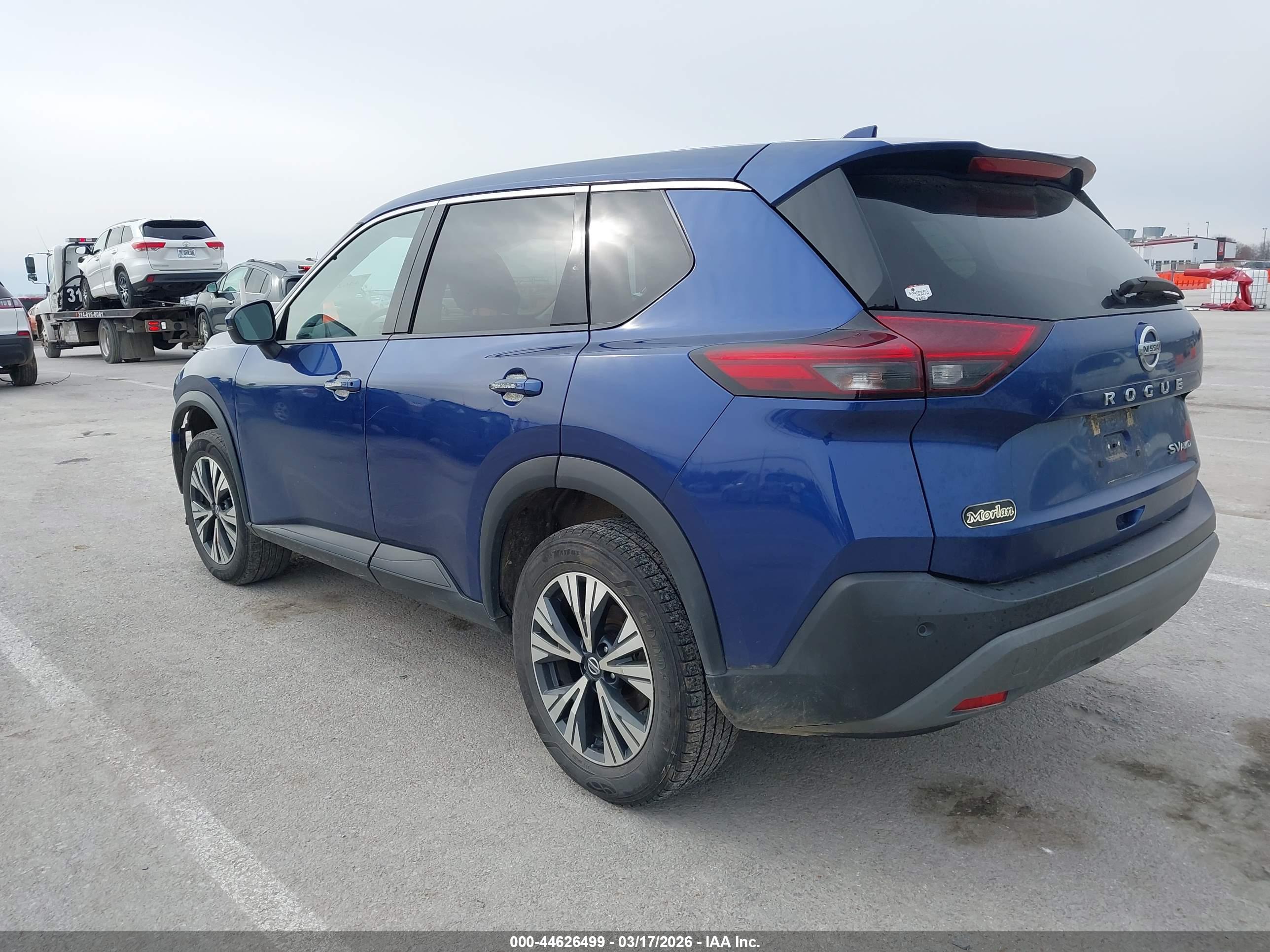 NISSAN ROGUE image 3