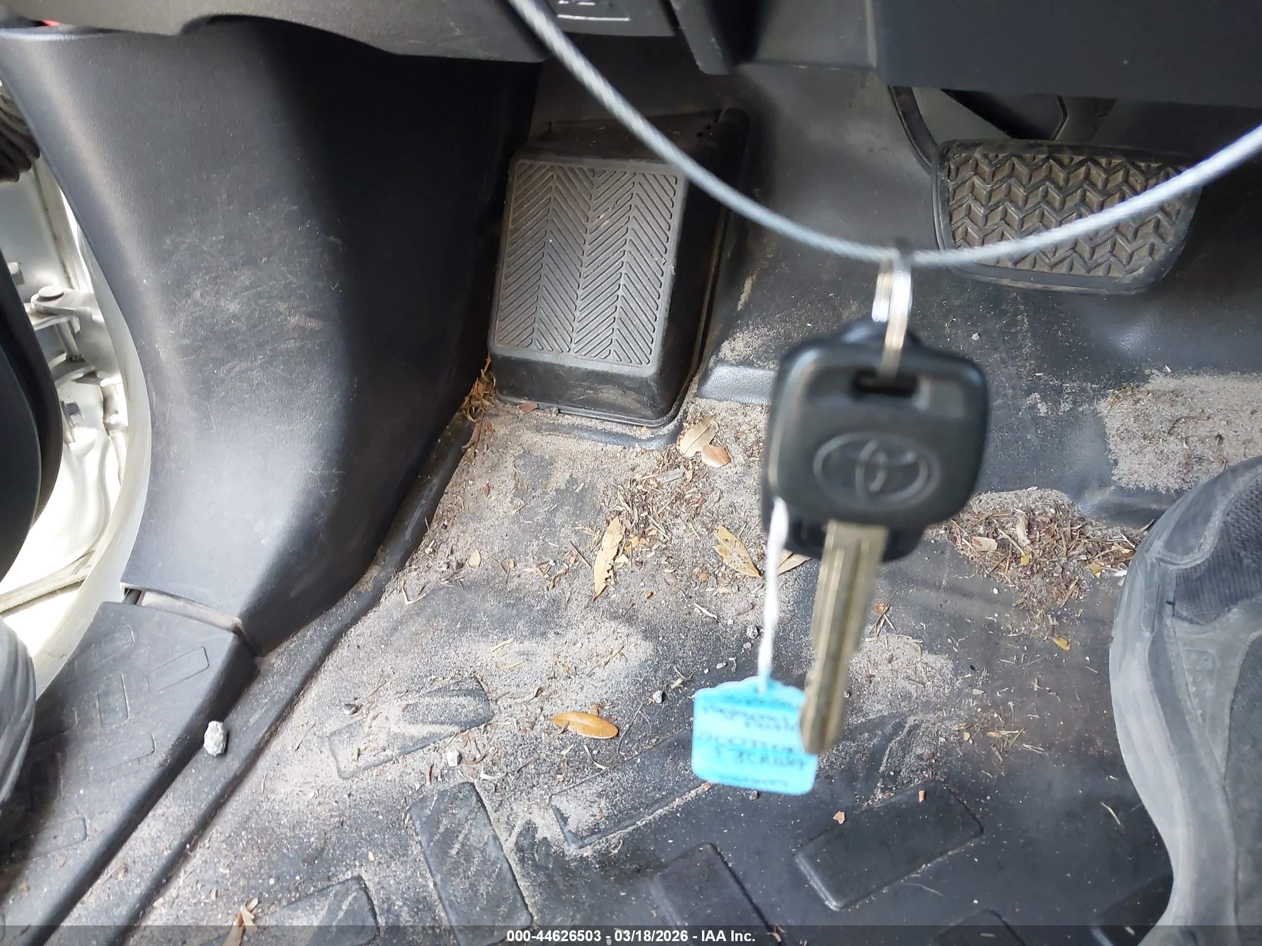 TOYOTA FJ image 11