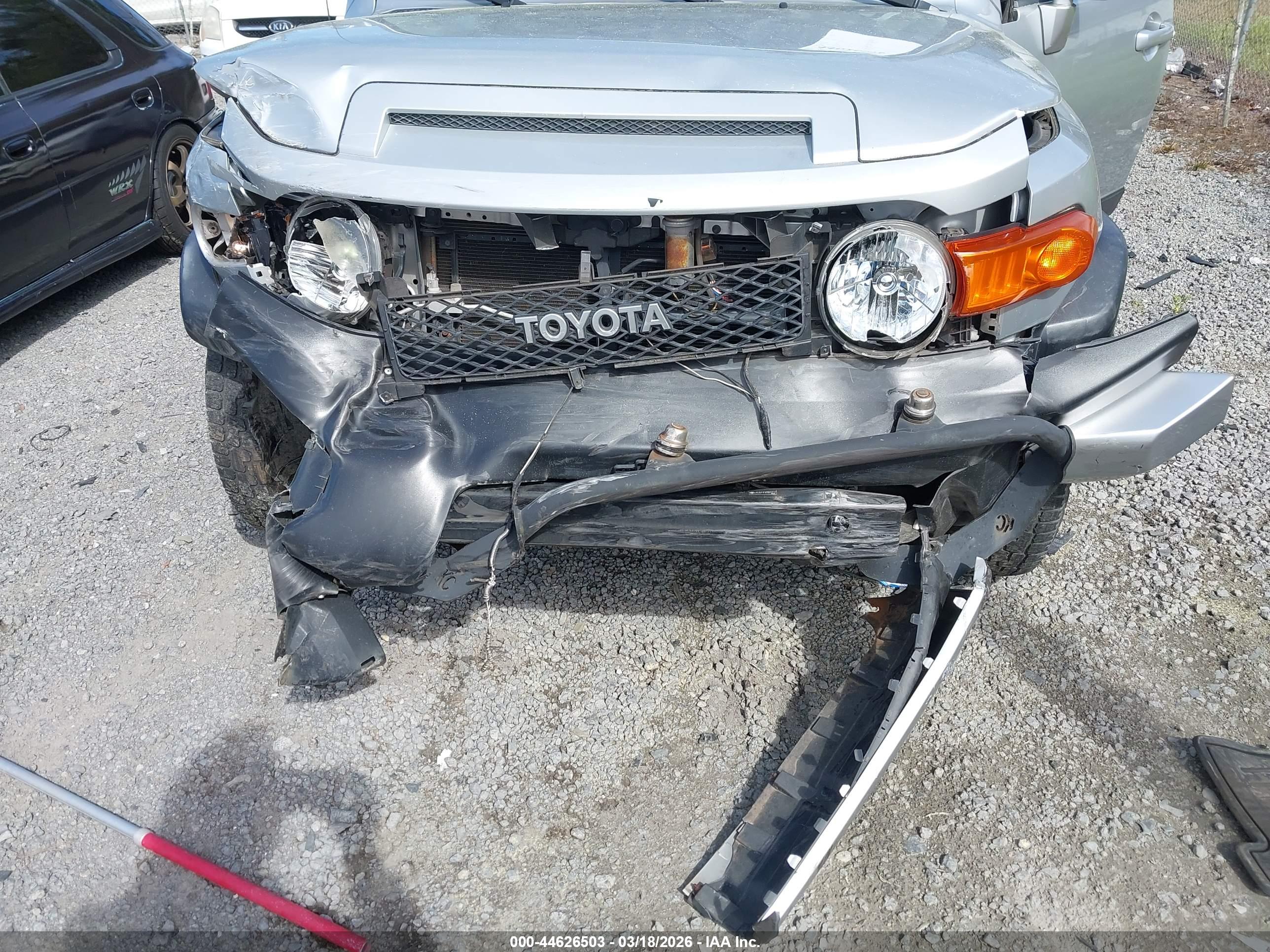 TOYOTA FJ image 6