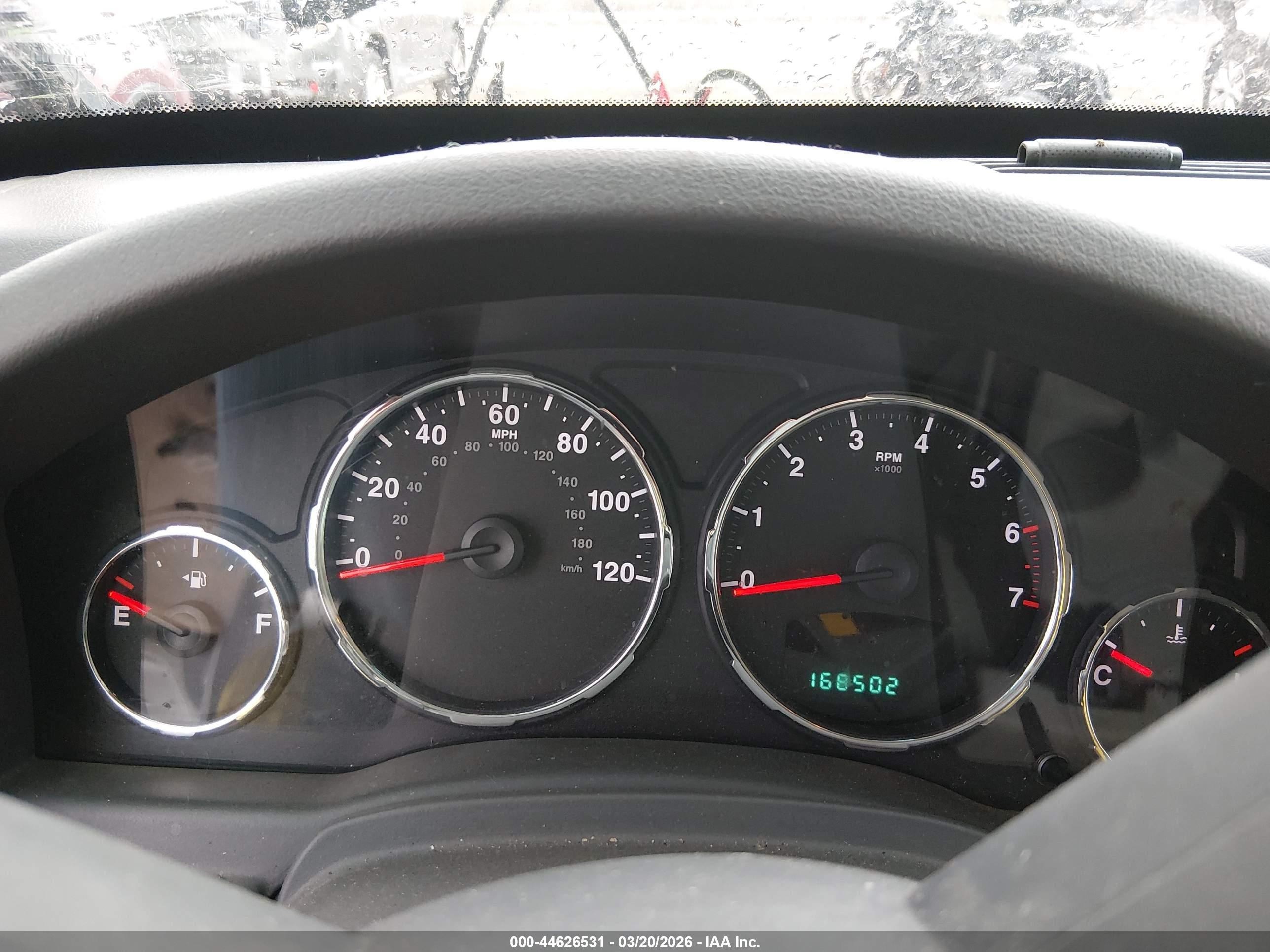 JEEP LIBERTY image 7