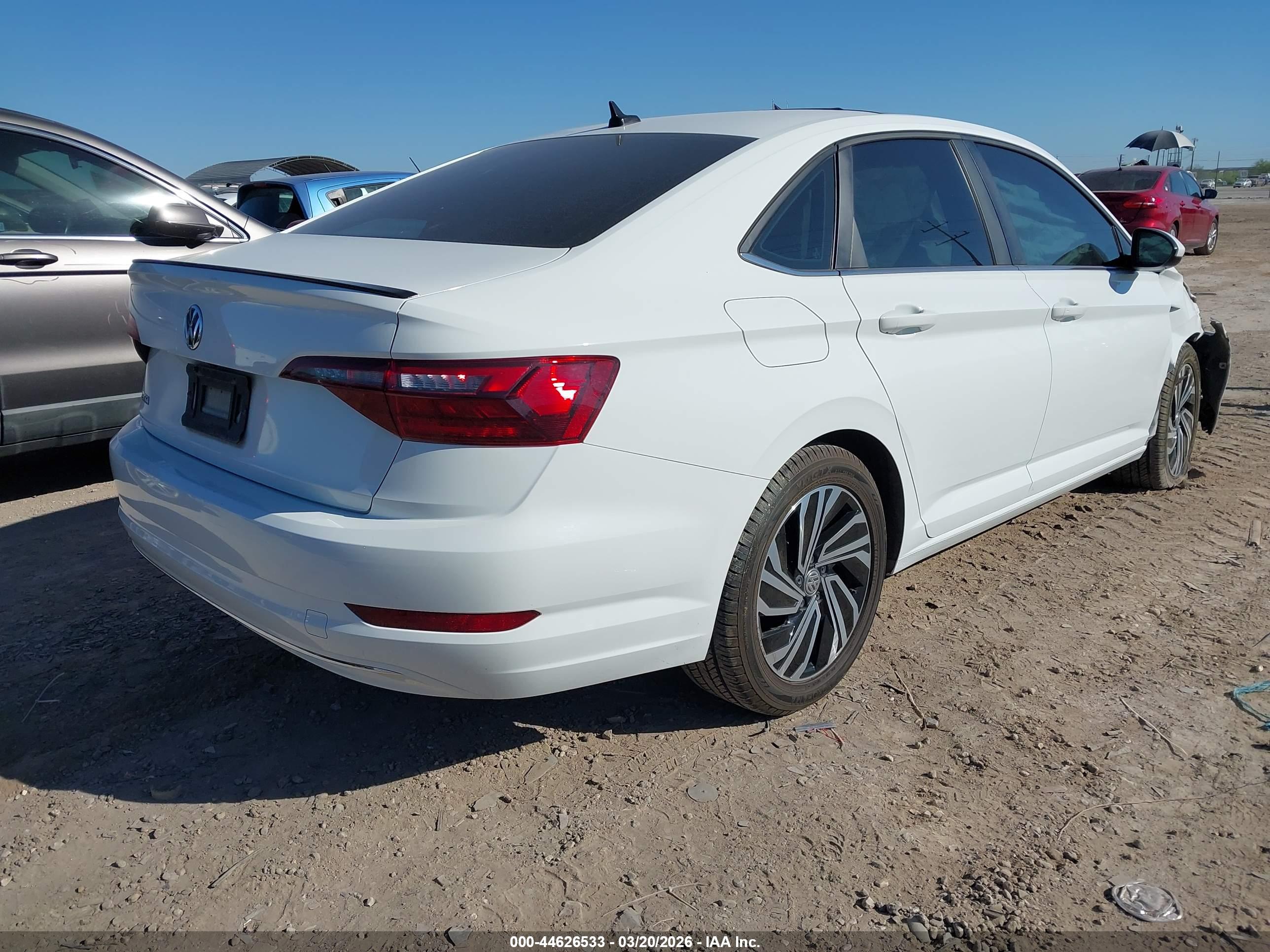 VOLKSWAGEN JETTA image 4
