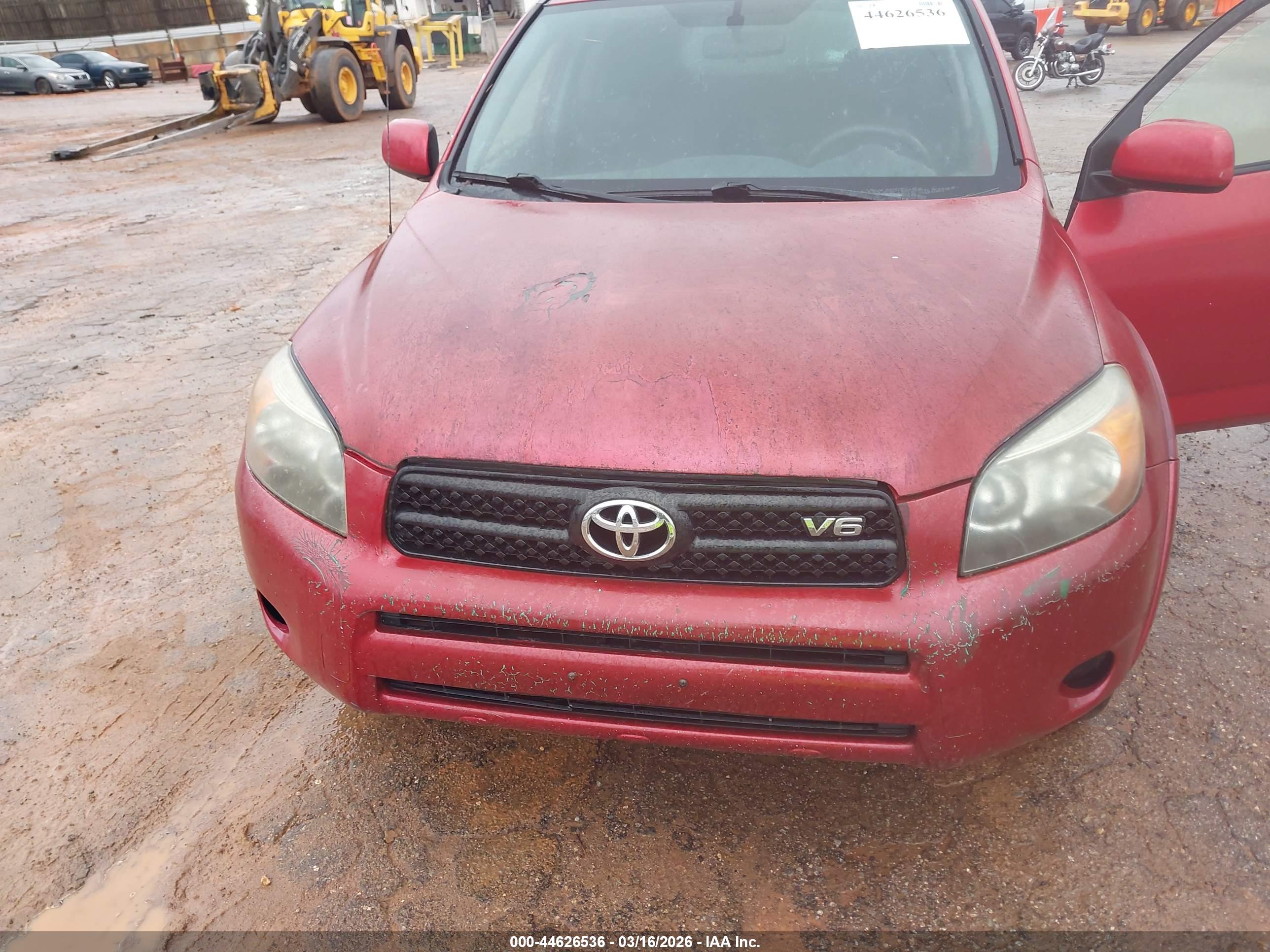 TOYOTA RAV4 image 6