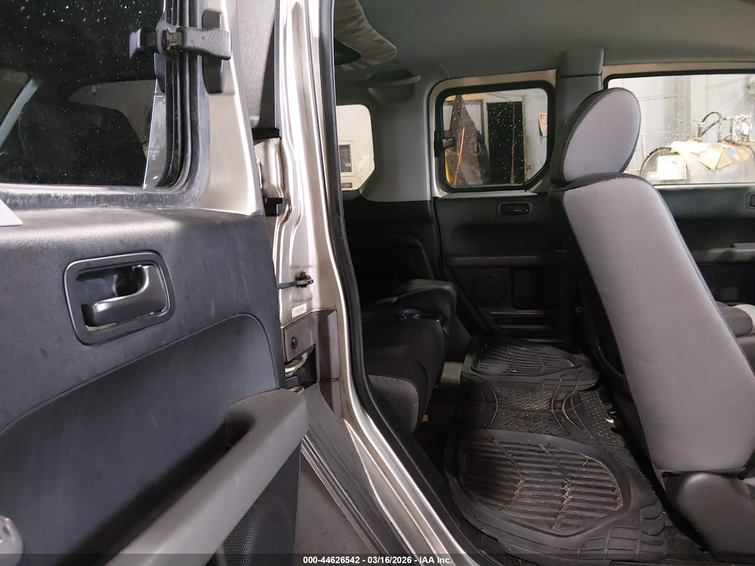 HONDA ELEMENT image 8