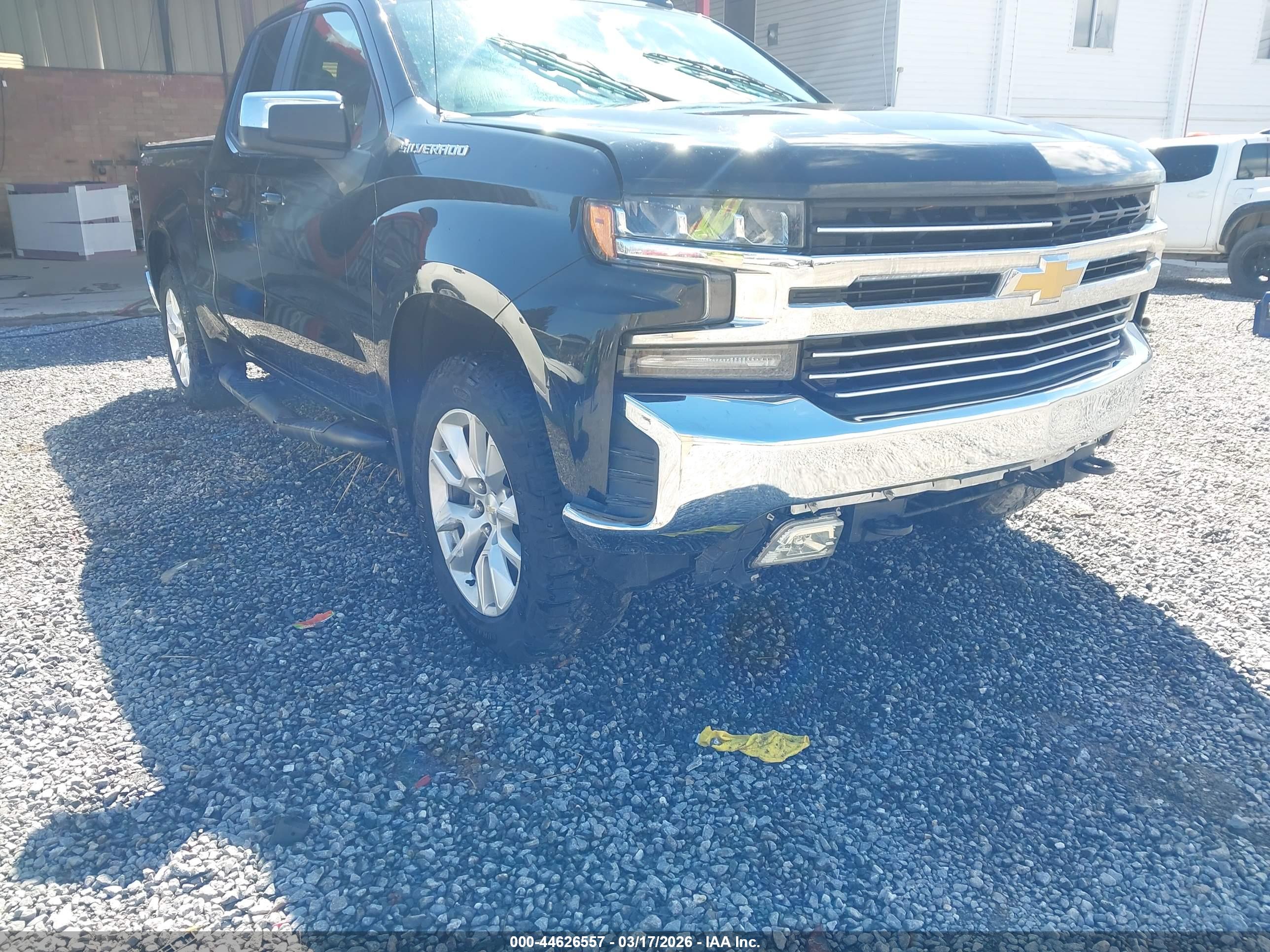 CHEVROLET SILVERADO image 6