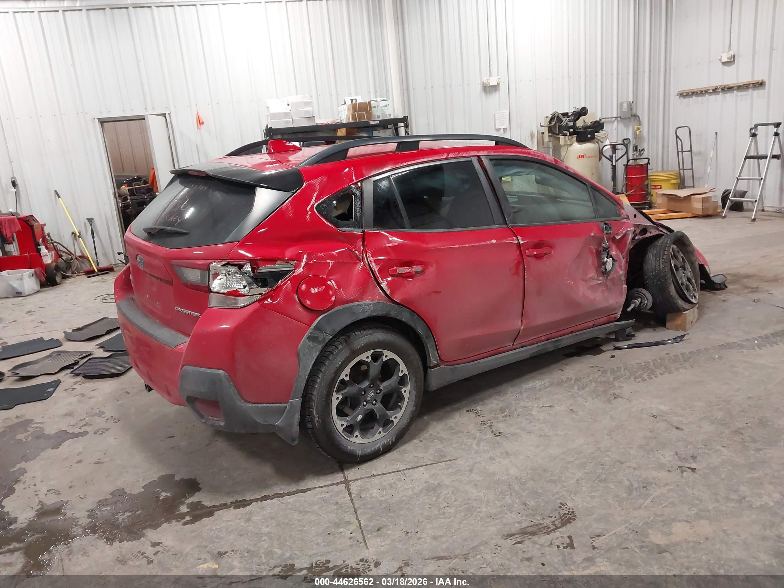 SUBARU CROSSTREK image 4