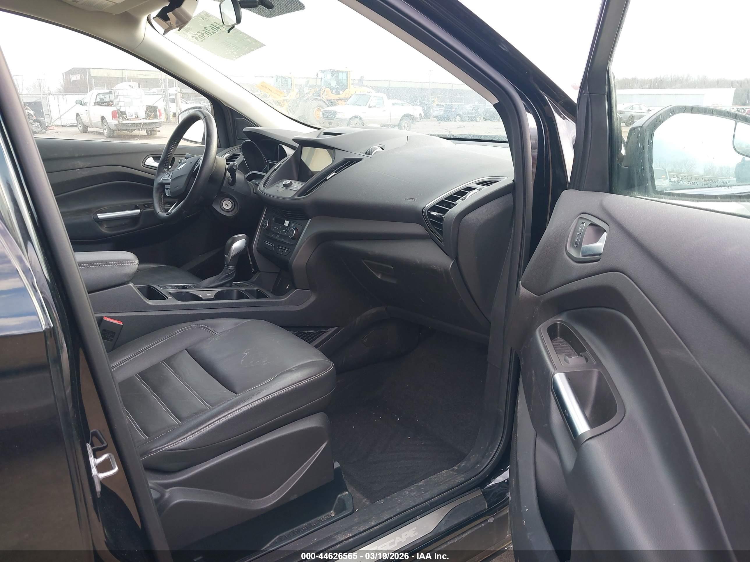 FORD ESCAPE image 5