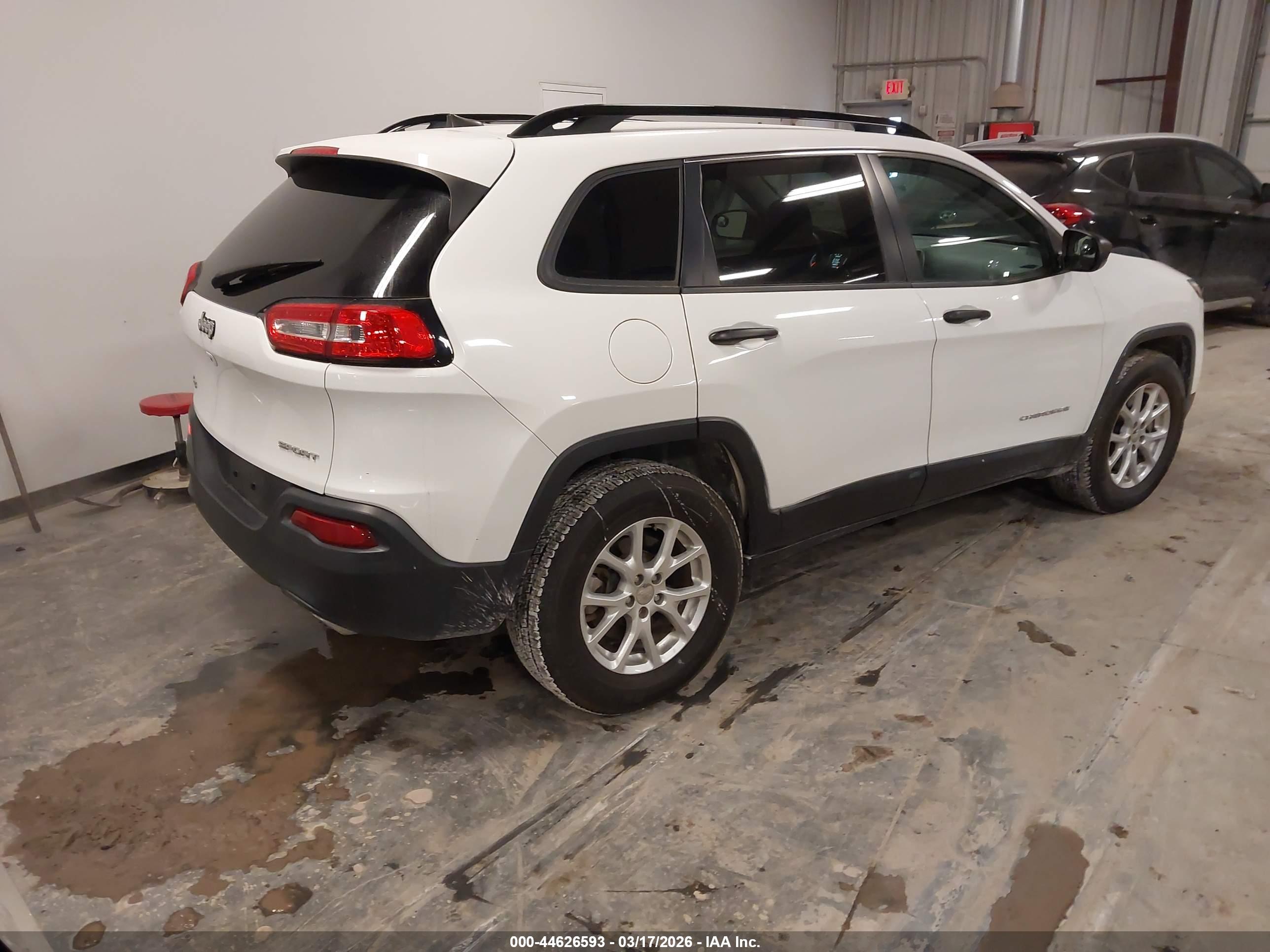 JEEP CHEROKEE image 4