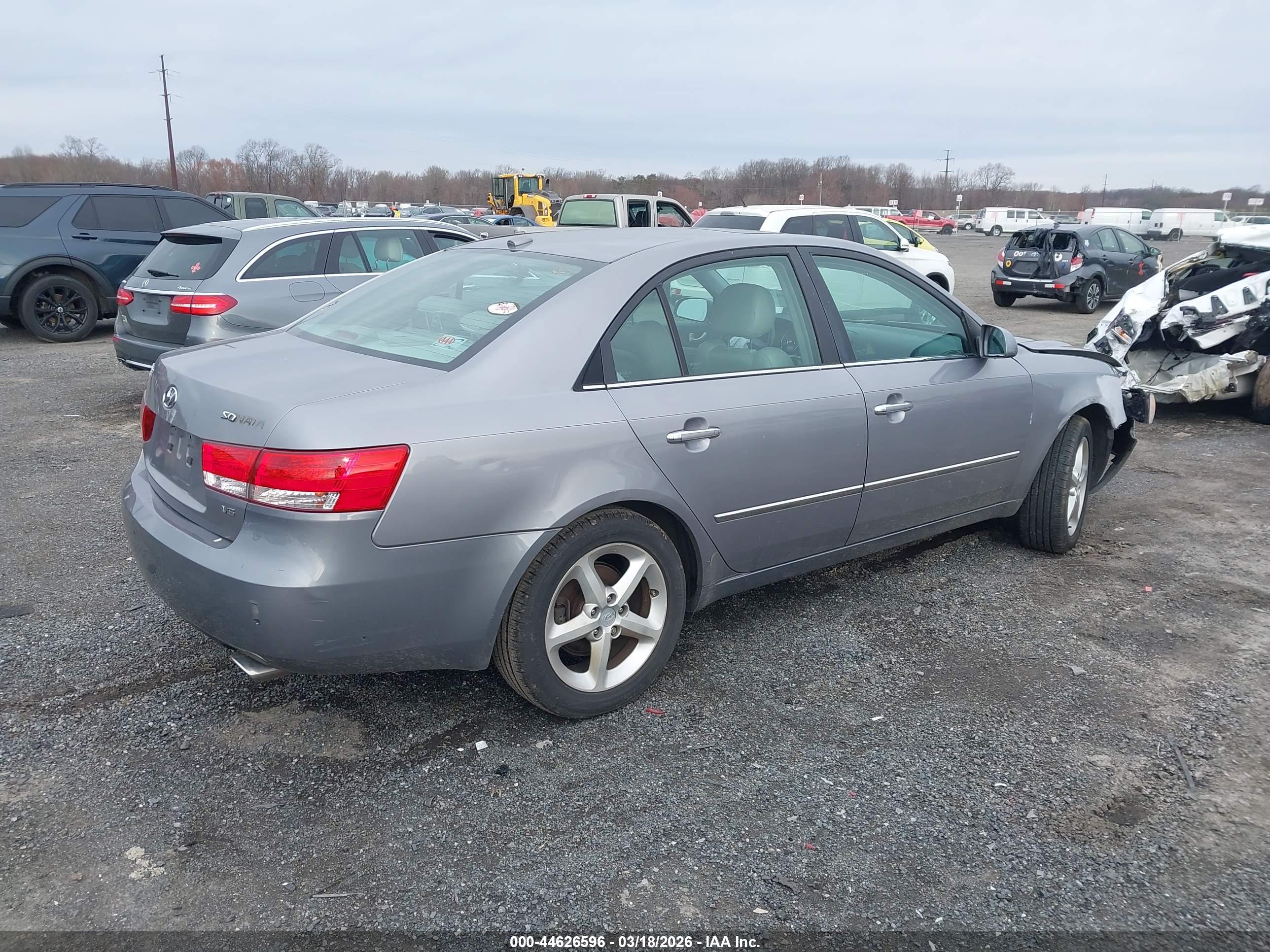 HYUNDAI SONATA image 4