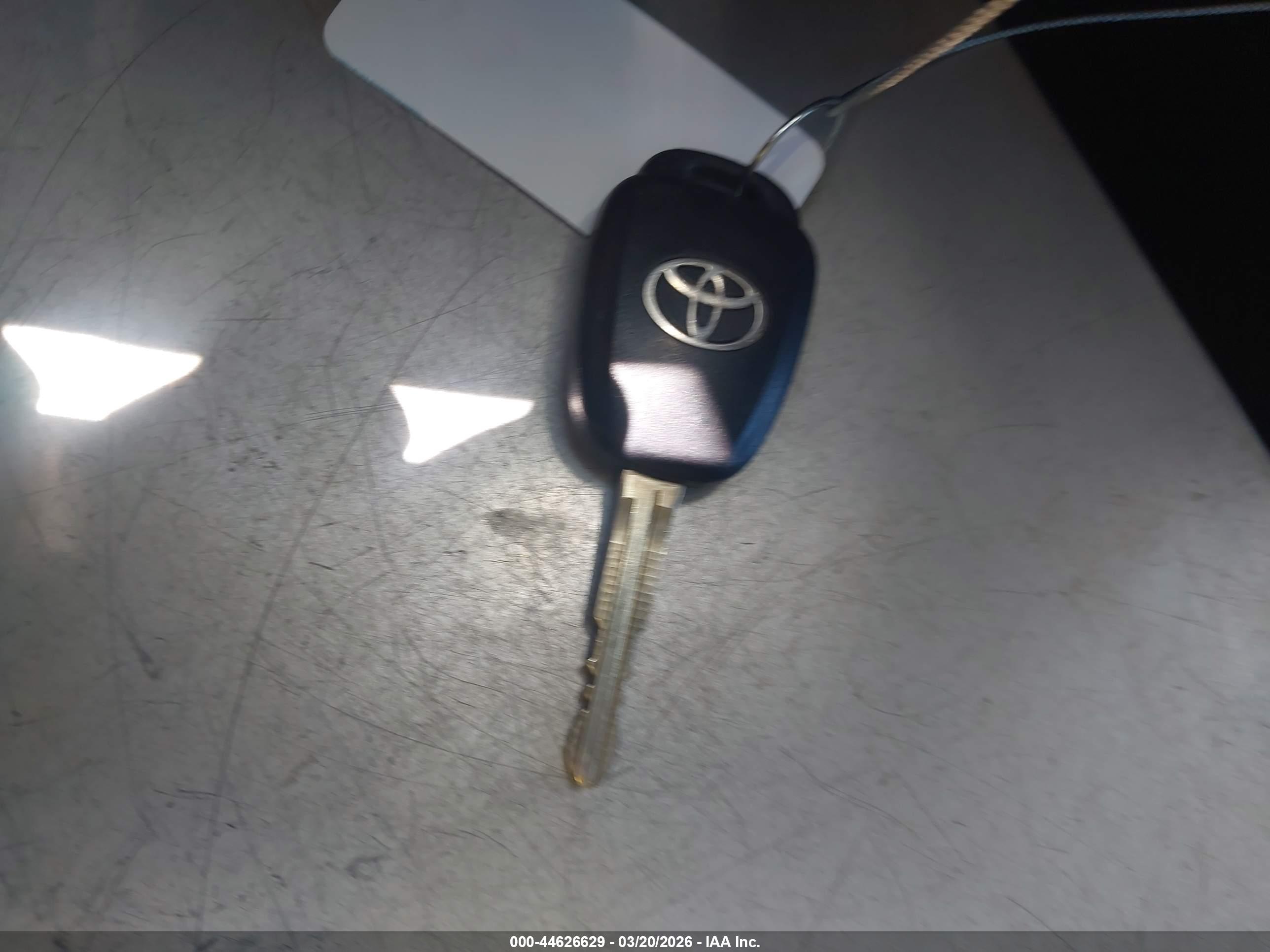 TOYOTA HIGHLANDER image 11