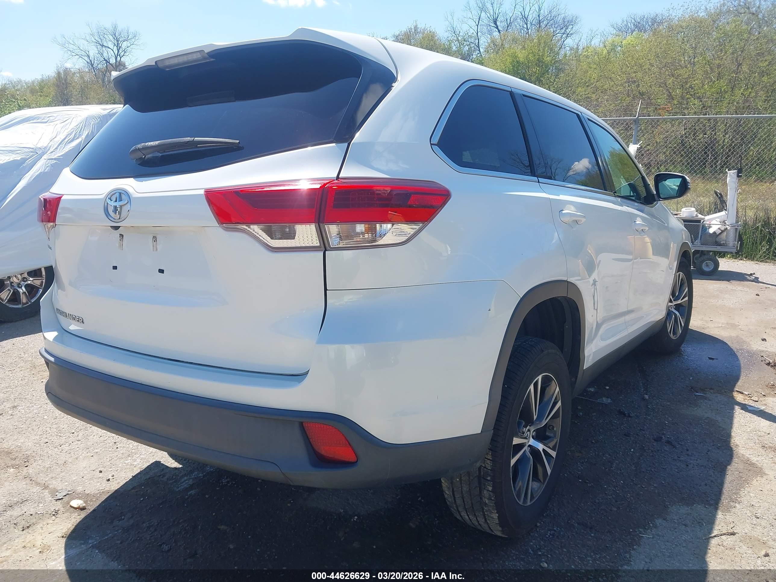 TOYOTA HIGHLANDER image 4