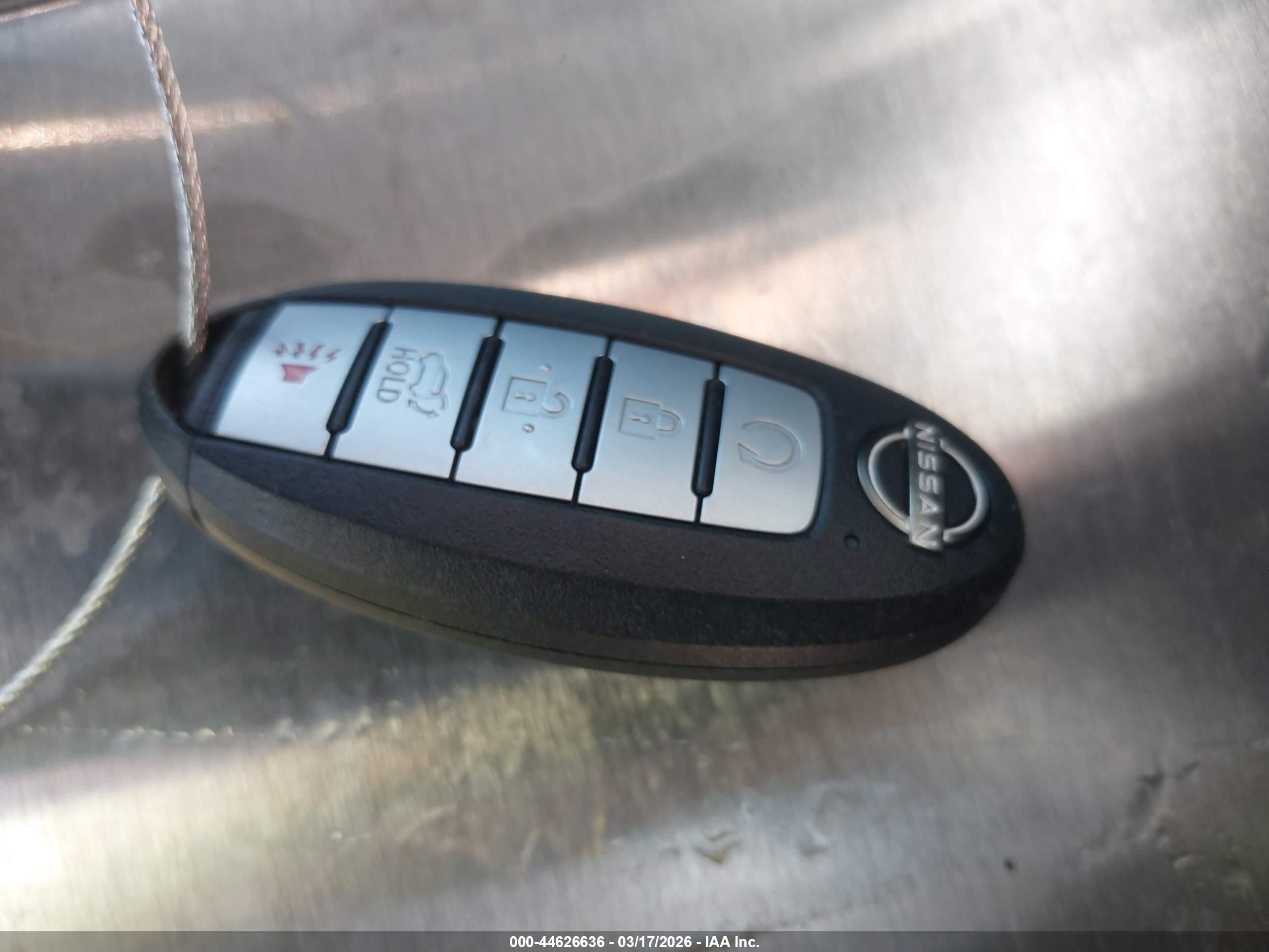 NISSAN MURANO image 11