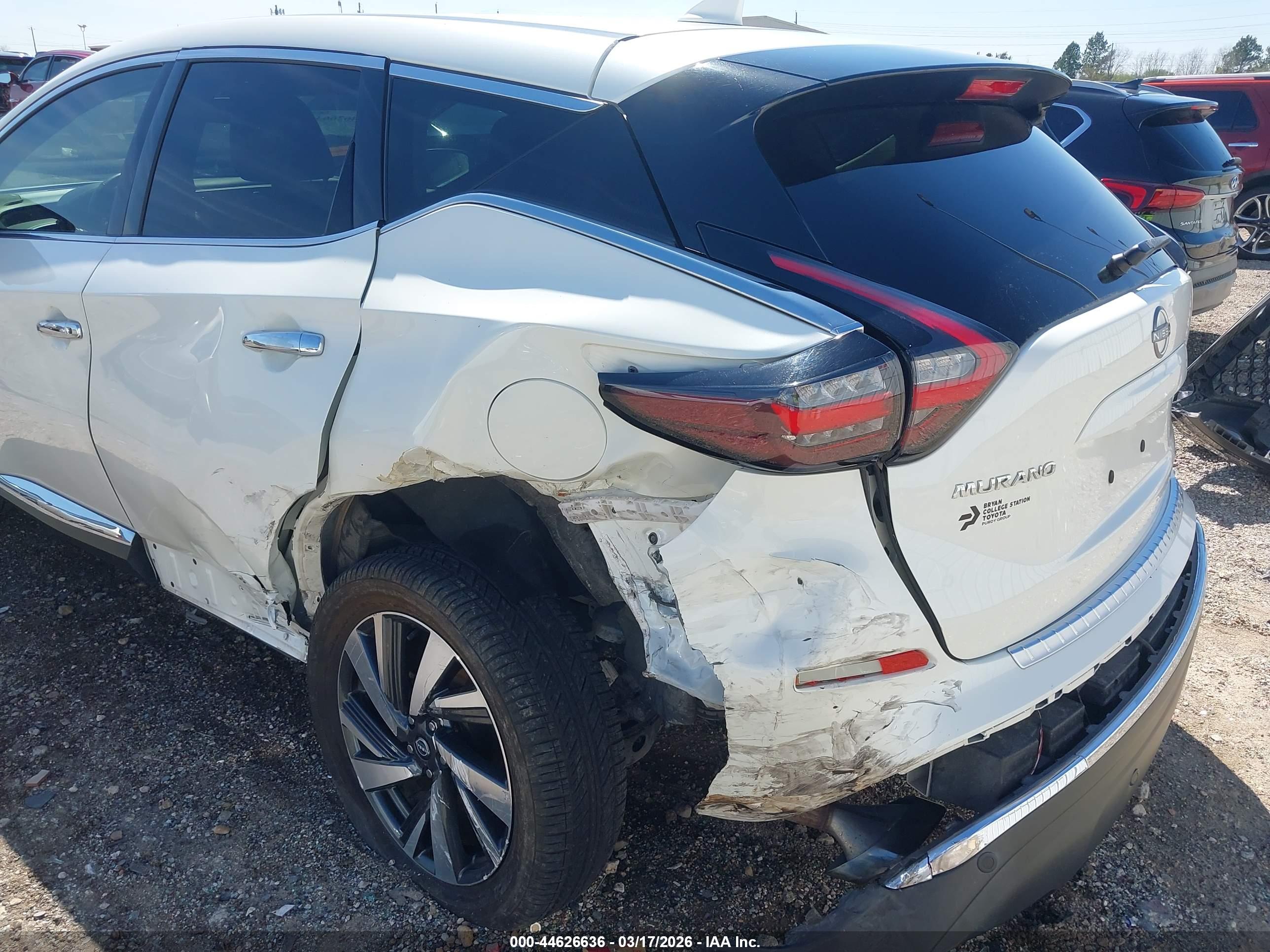 NISSAN MURANO image 6