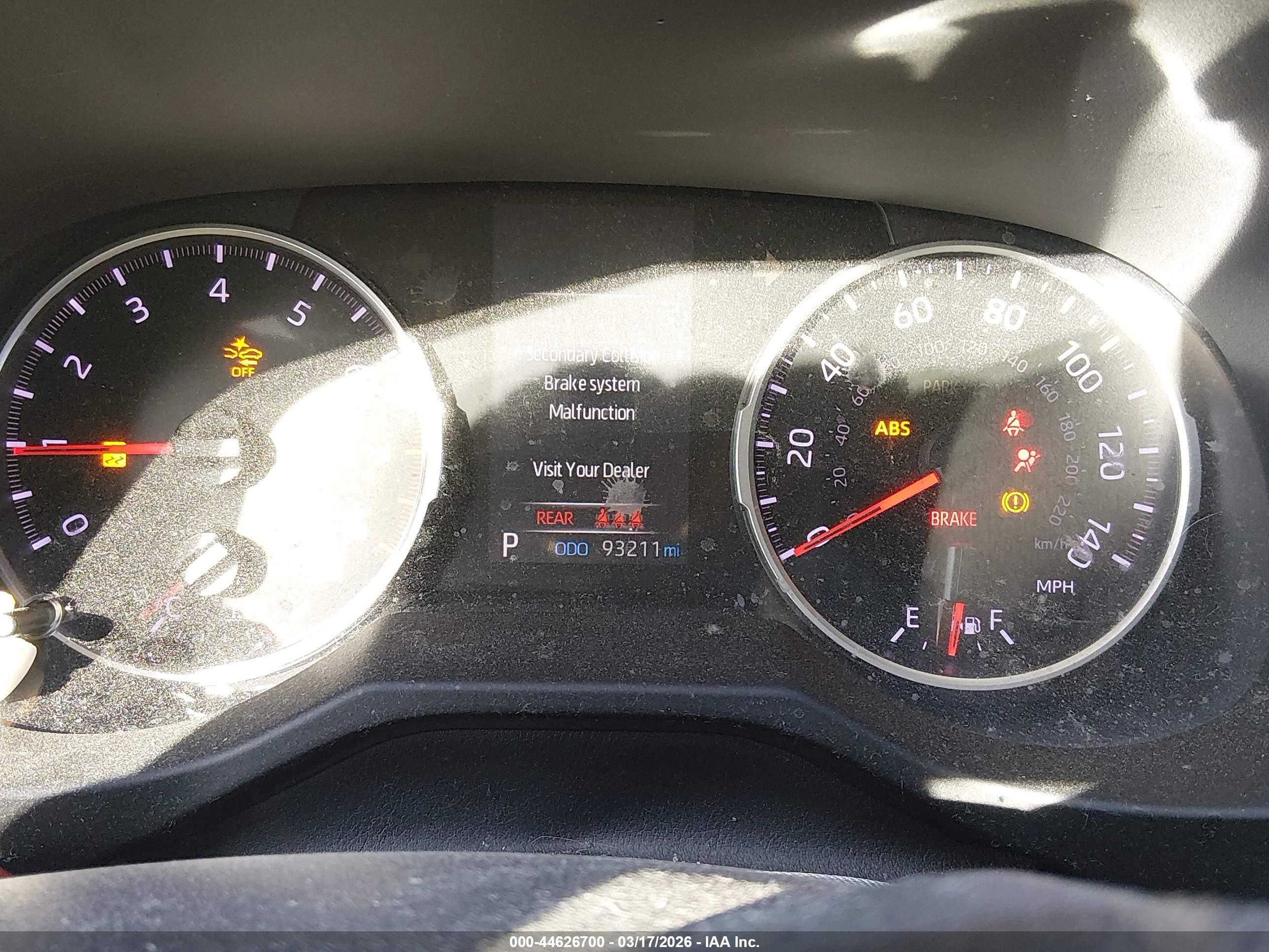 TOYOTA RAV4 image 7