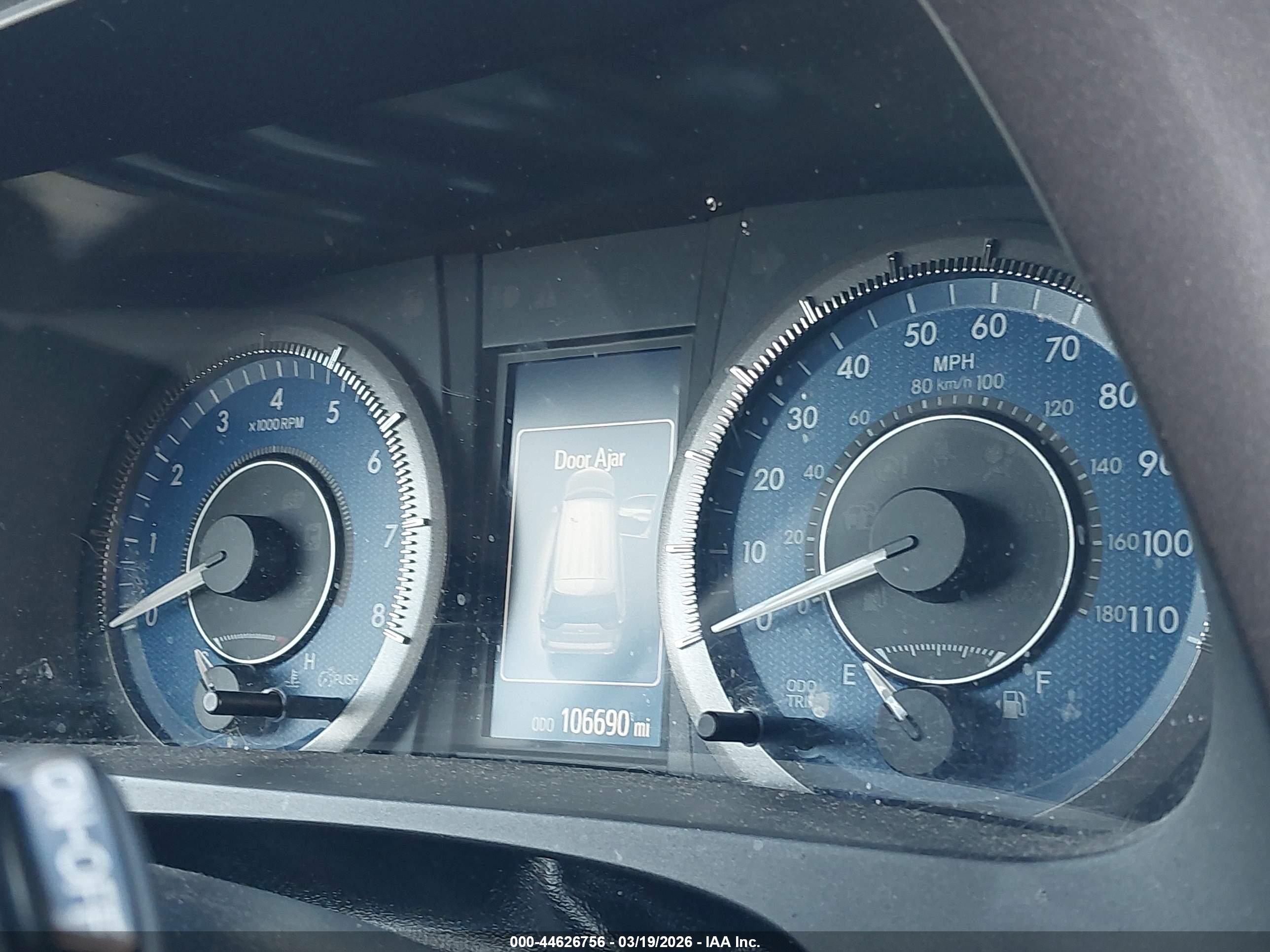 TOYOTA SIENNA image 7