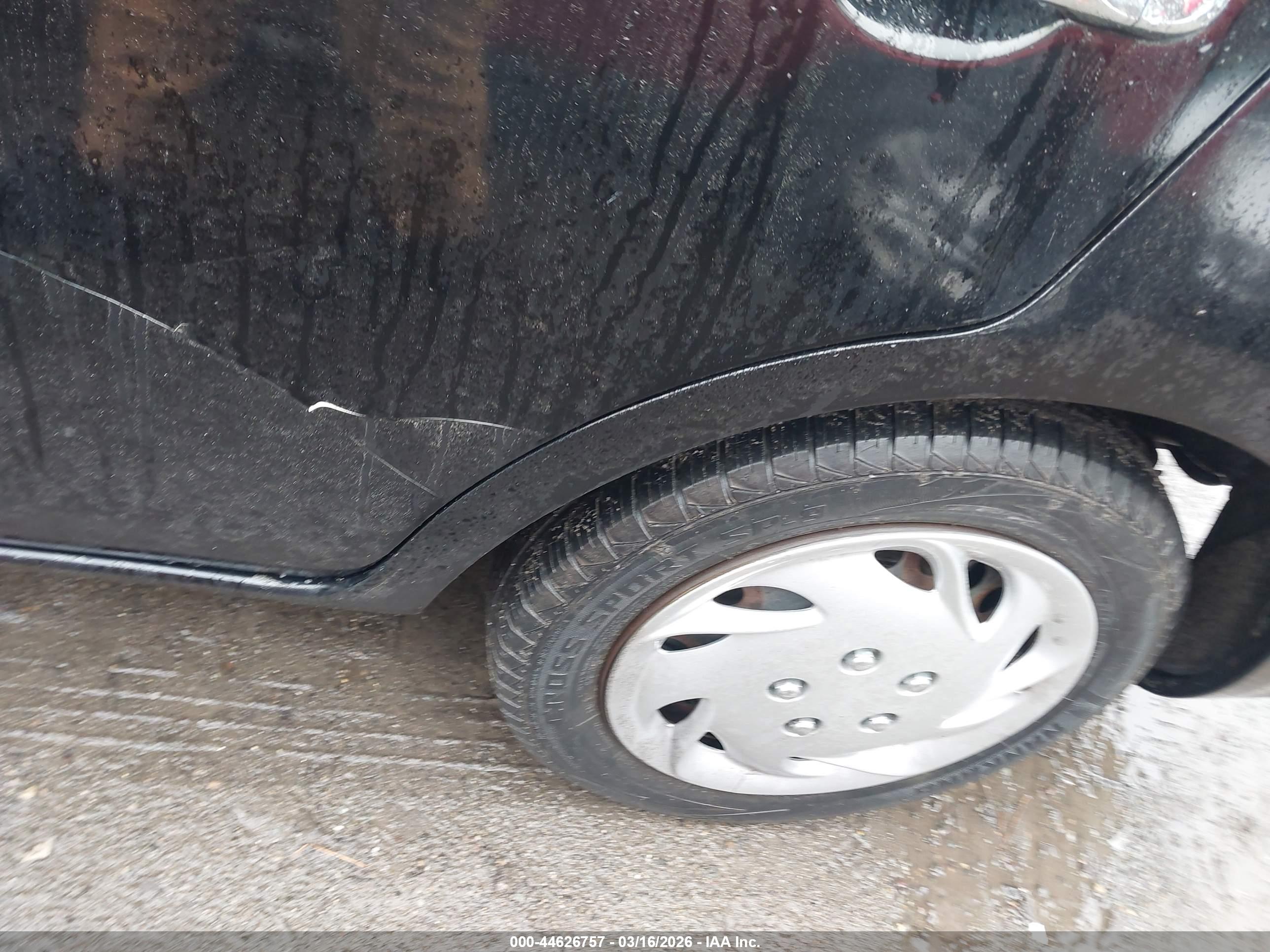 NISSAN VERSA image 6