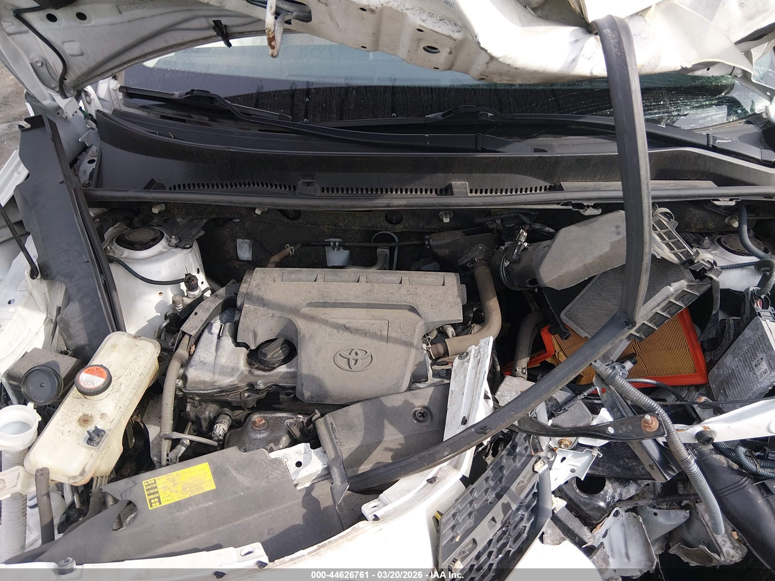 TOYOTA RAV4 image 10