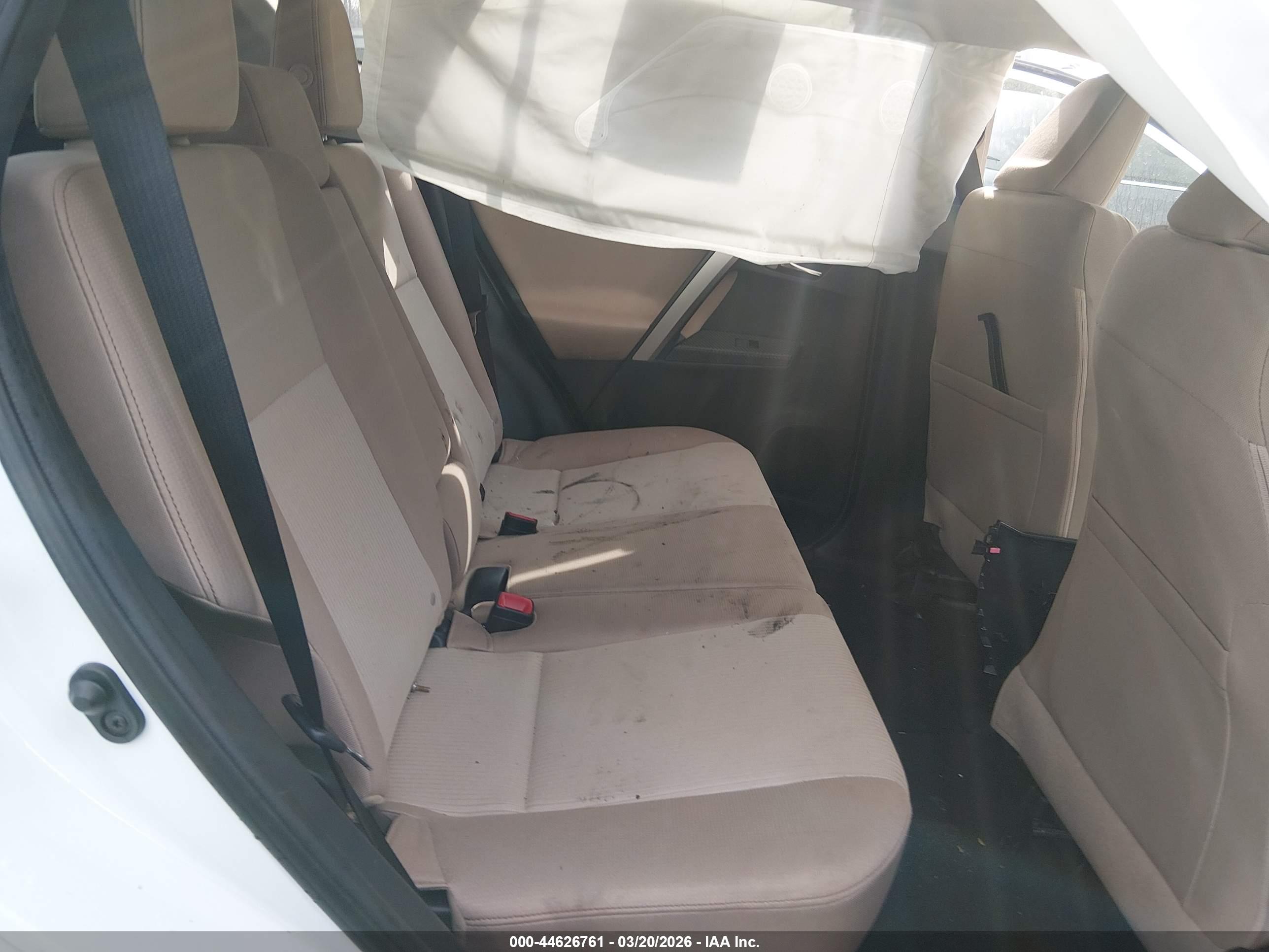 TOYOTA RAV4 image 8