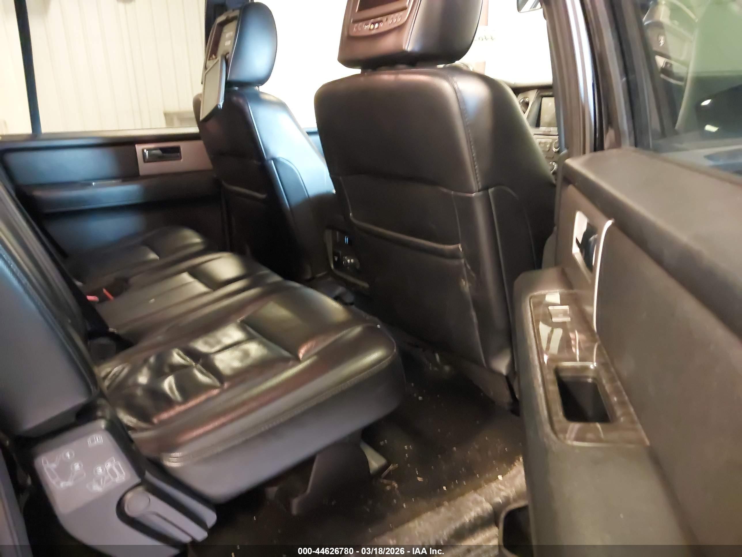FORD EXPEDITION image 8