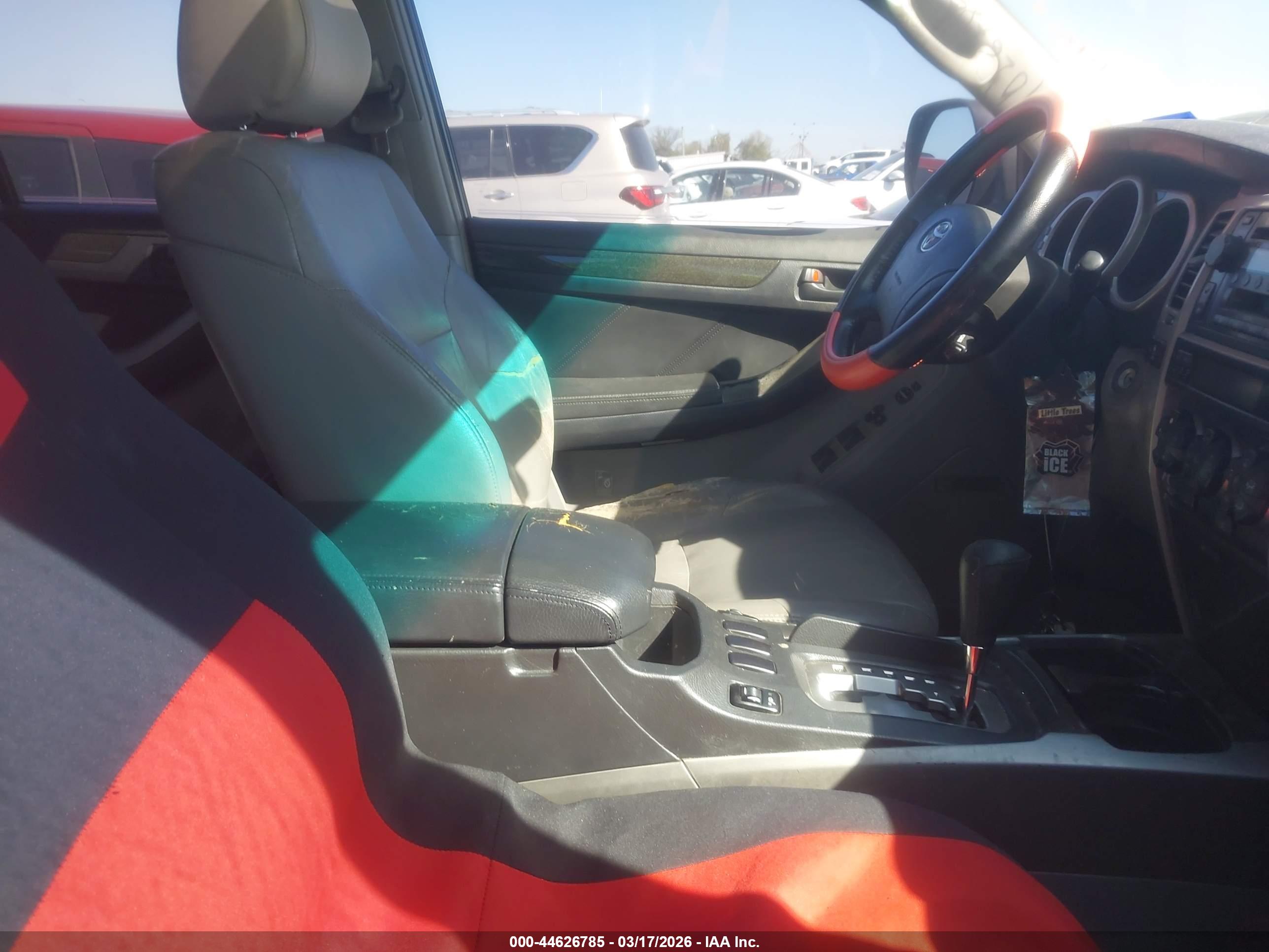 TOYOTA 4RUNNER image 5